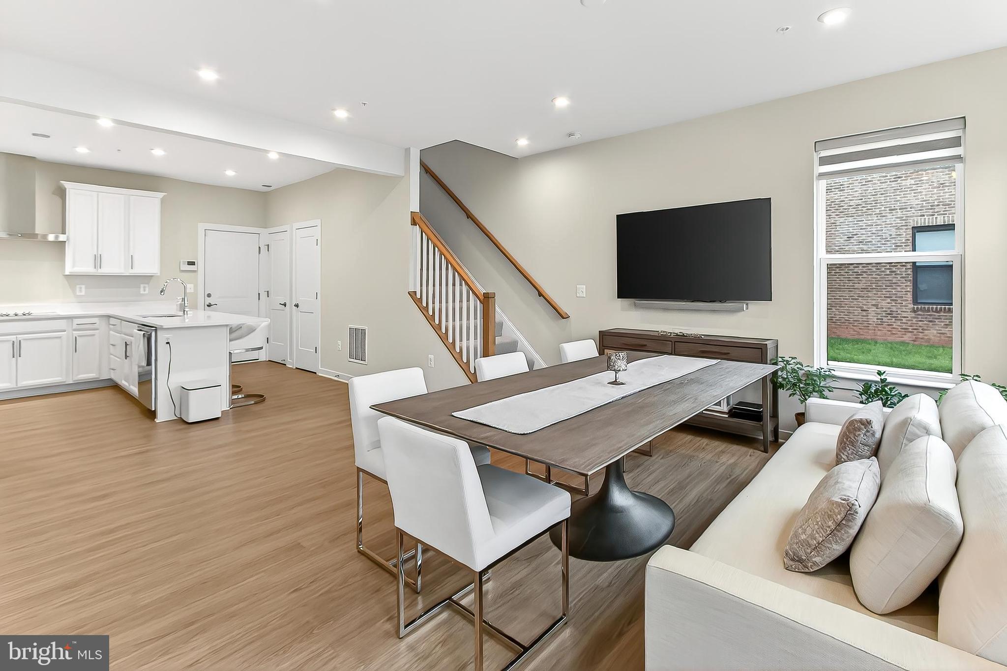 ASHBROOK PLACE - Residential