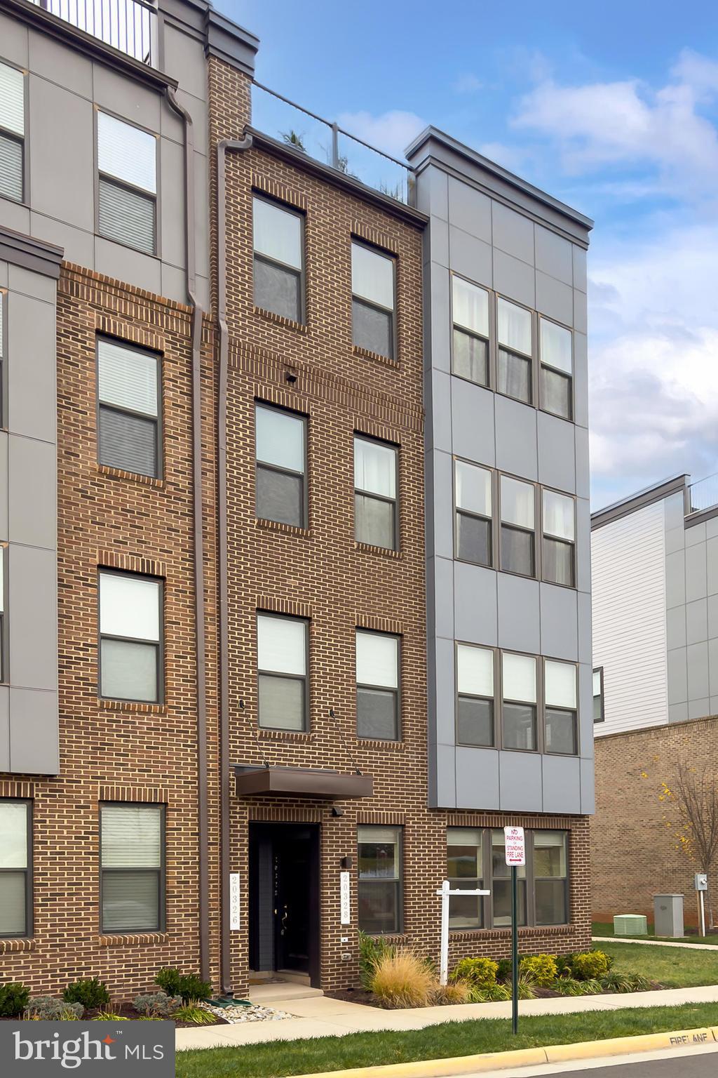 ASHBROOK PLACE - Residential