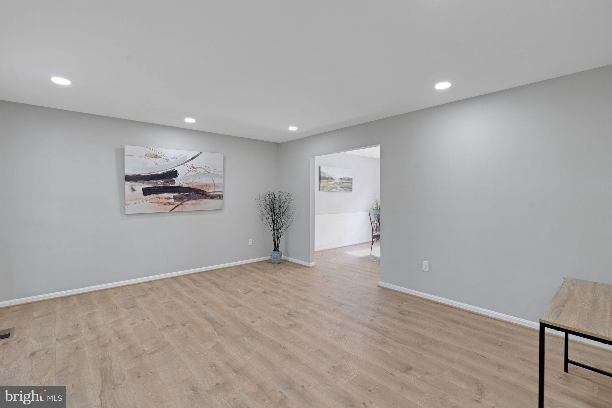 PHEASANT RUN - Residential