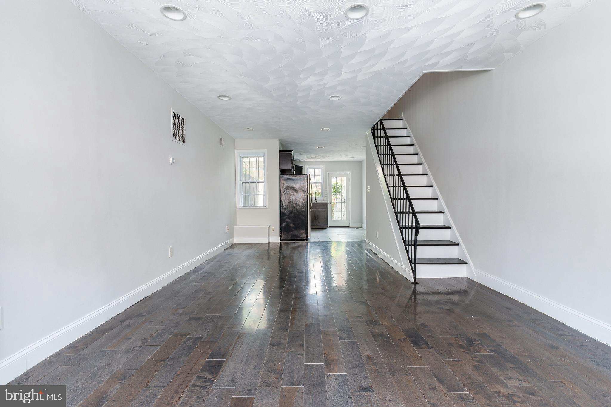 NORRIS SQUARE - Residential