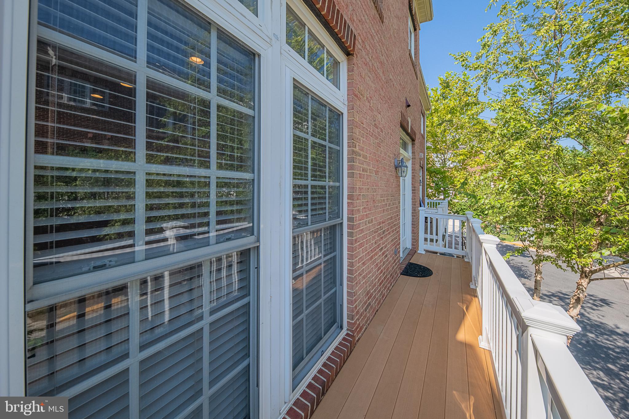 RESERVE AT TYSONS CORNER - Residential Lease