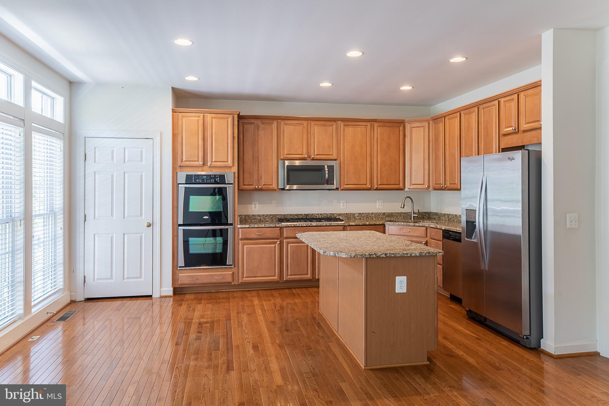 RESERVE AT TYSONS CORNER - Residential Lease