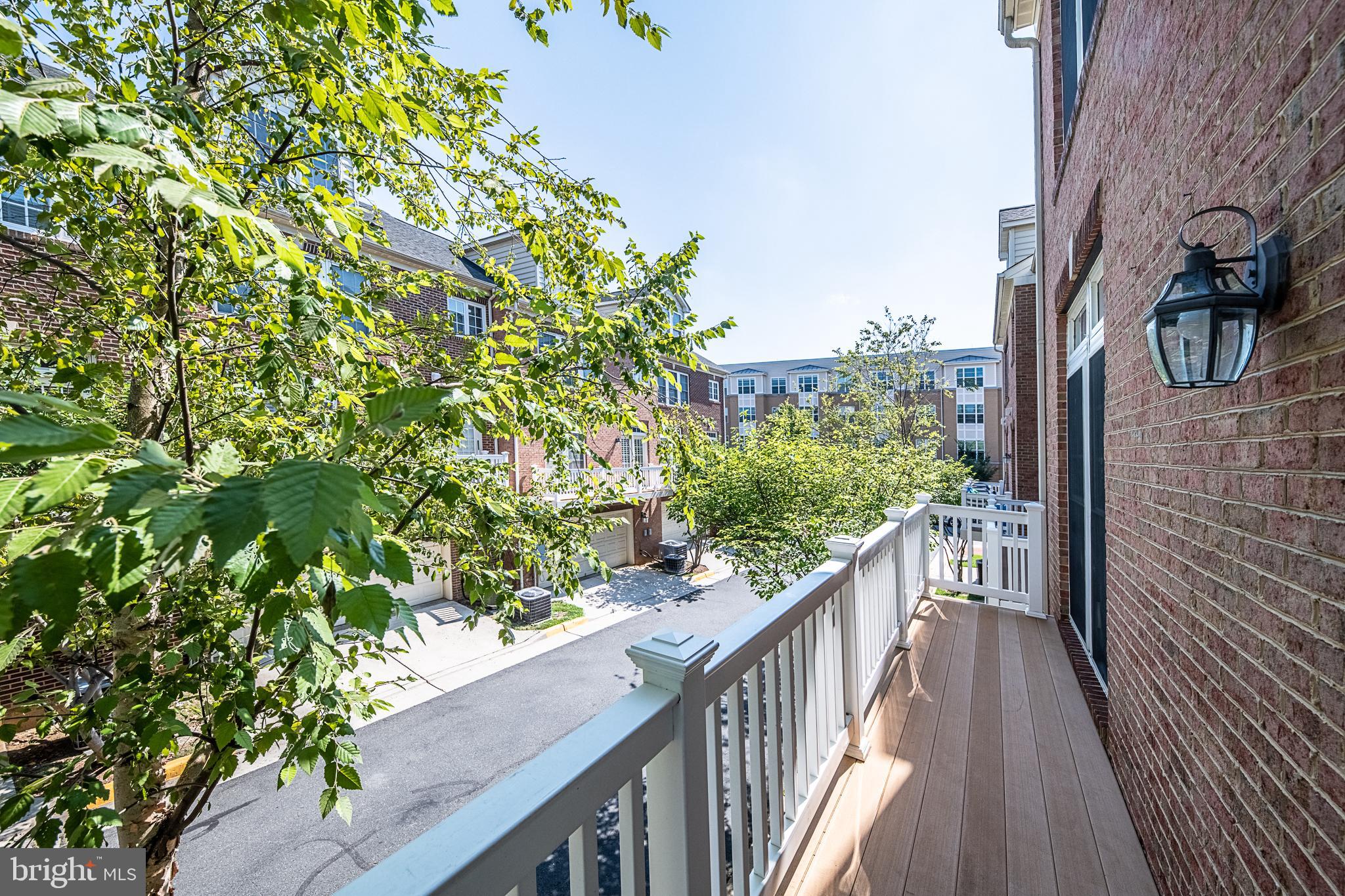 RESERVE AT TYSONS CORNER - Residential Lease