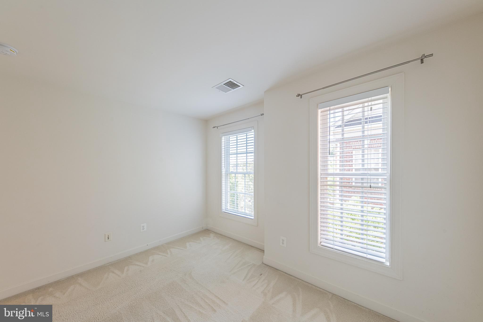 RESERVE AT TYSONS CORNER - Residential Lease