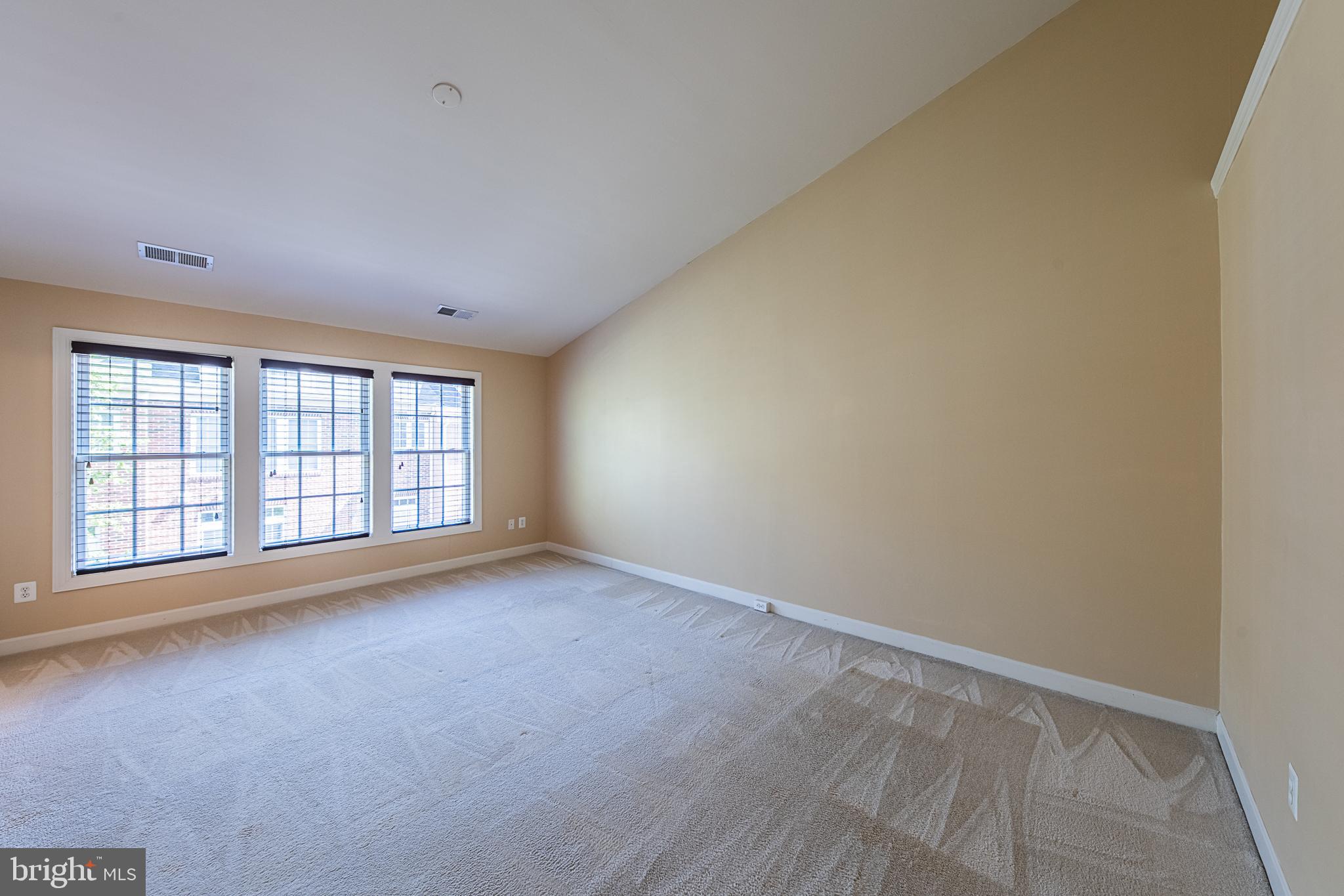 RESERVE AT TYSONS CORNER - Residential Lease