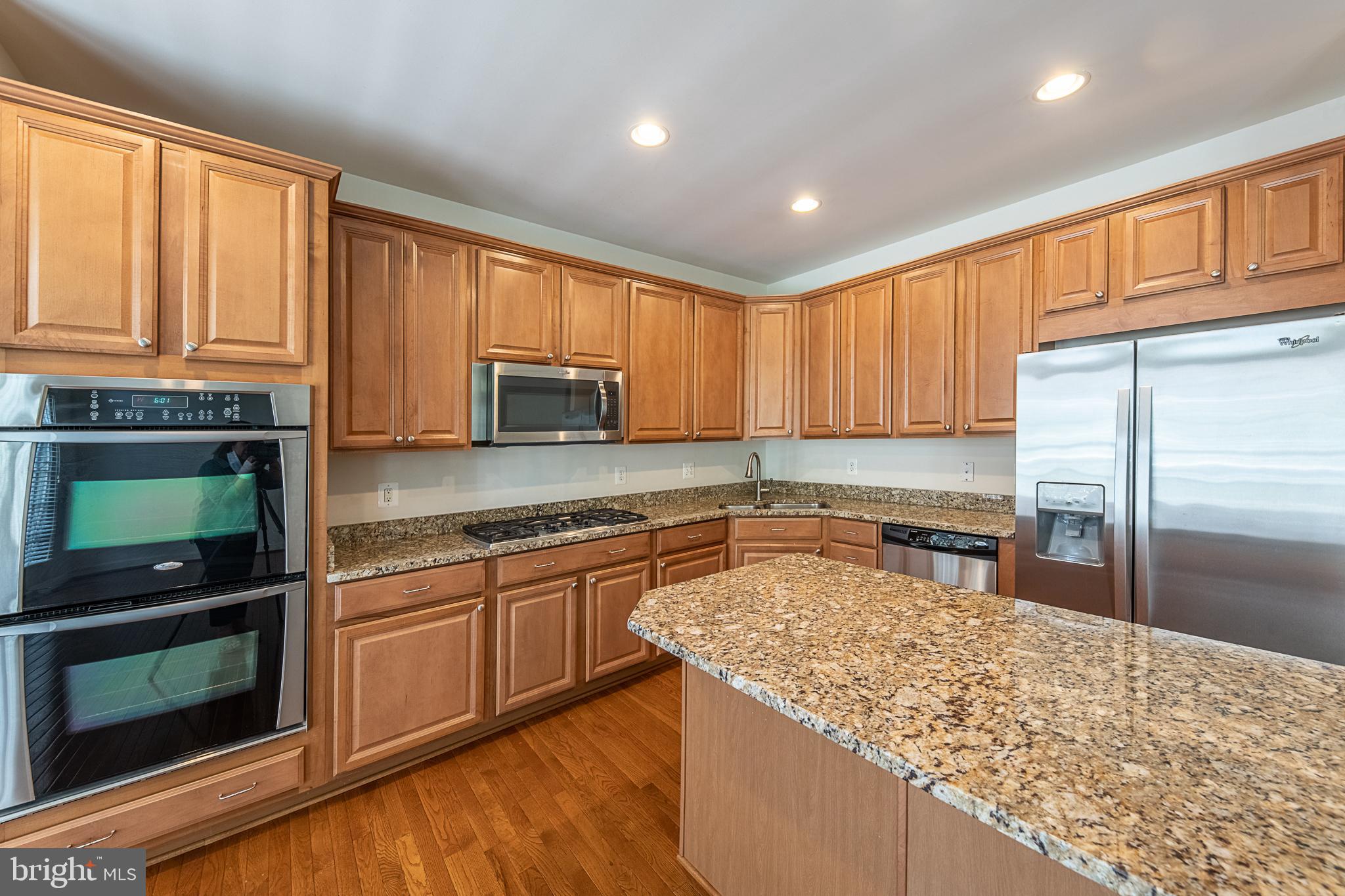 RESERVE AT TYSONS CORNER - Residential Lease