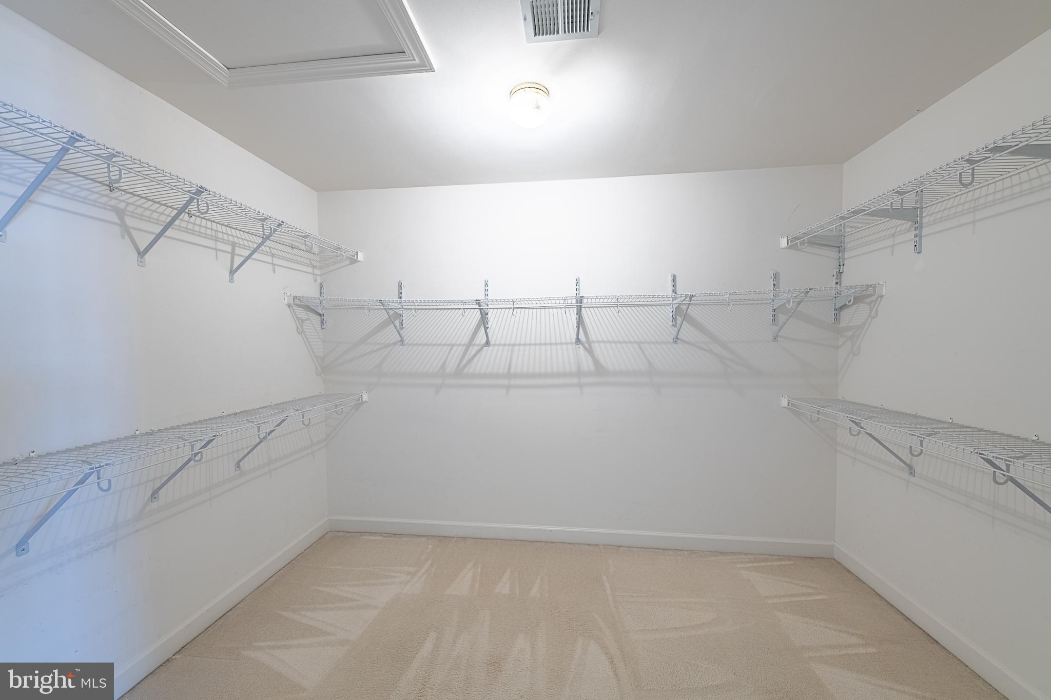 RESERVE AT TYSONS CORNER - Residential Lease