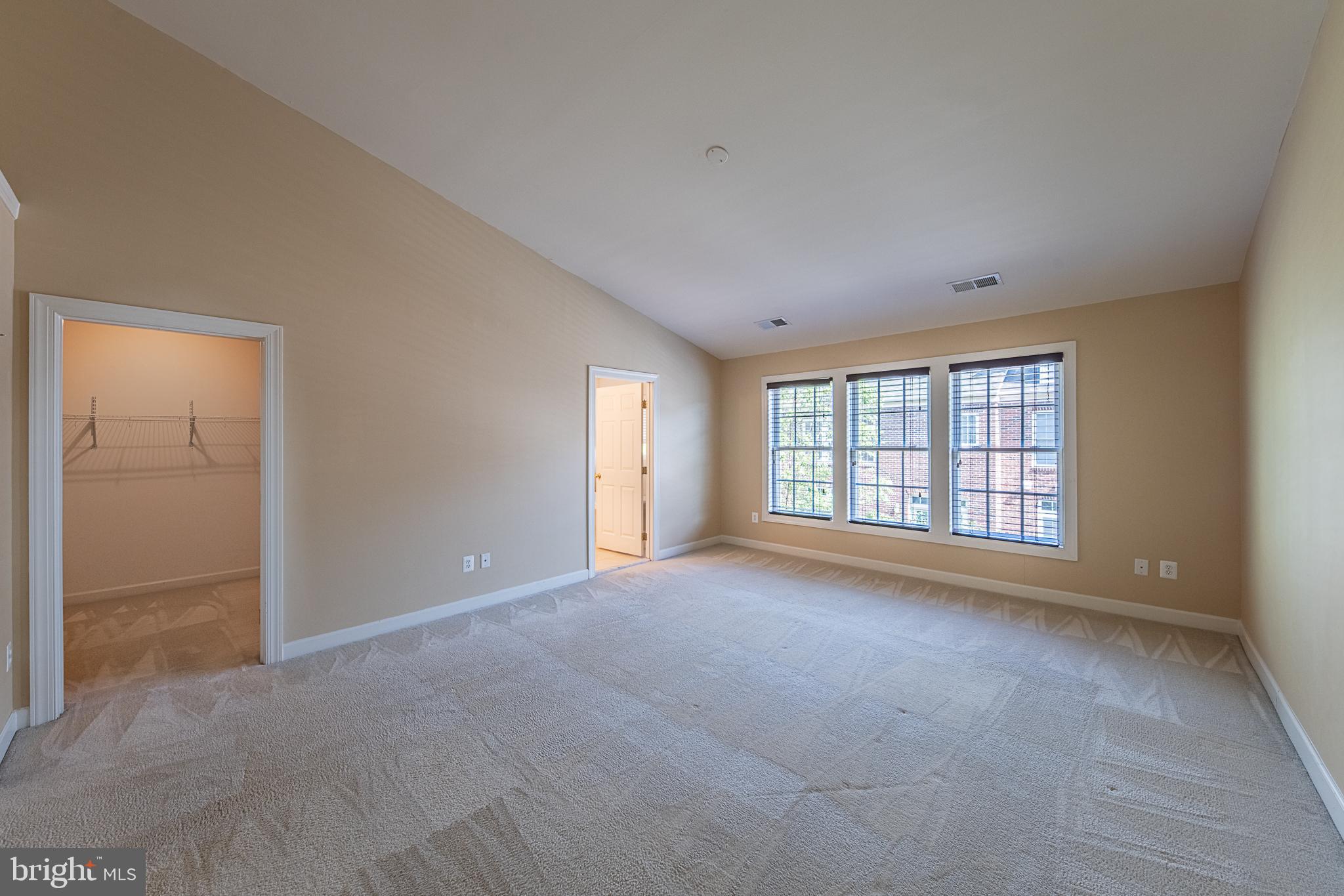 RESERVE AT TYSONS CORNER - Residential Lease