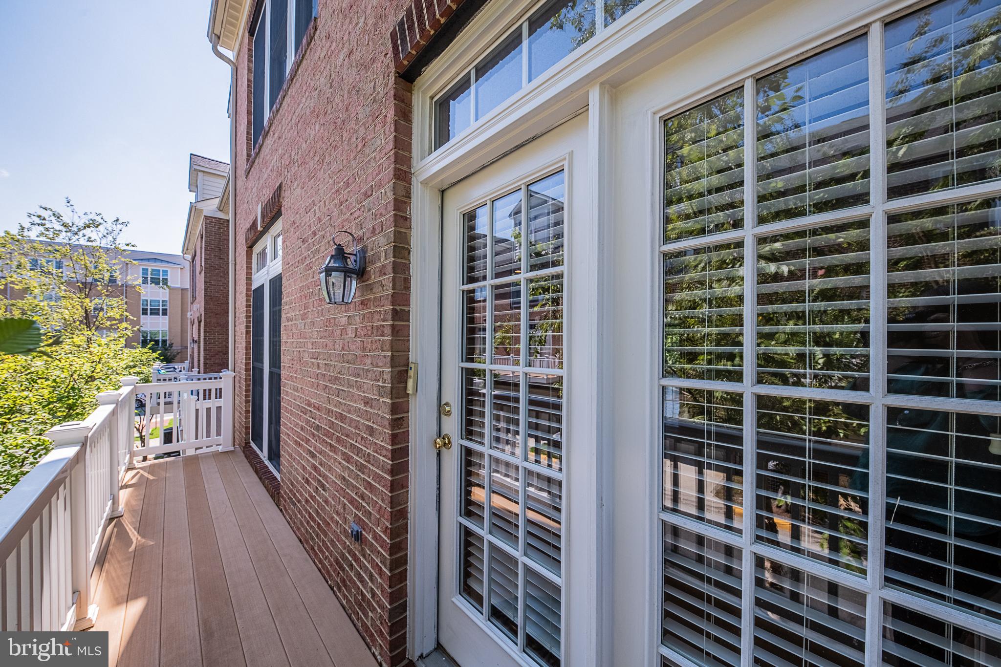 RESERVE AT TYSONS CORNER - Residential Lease