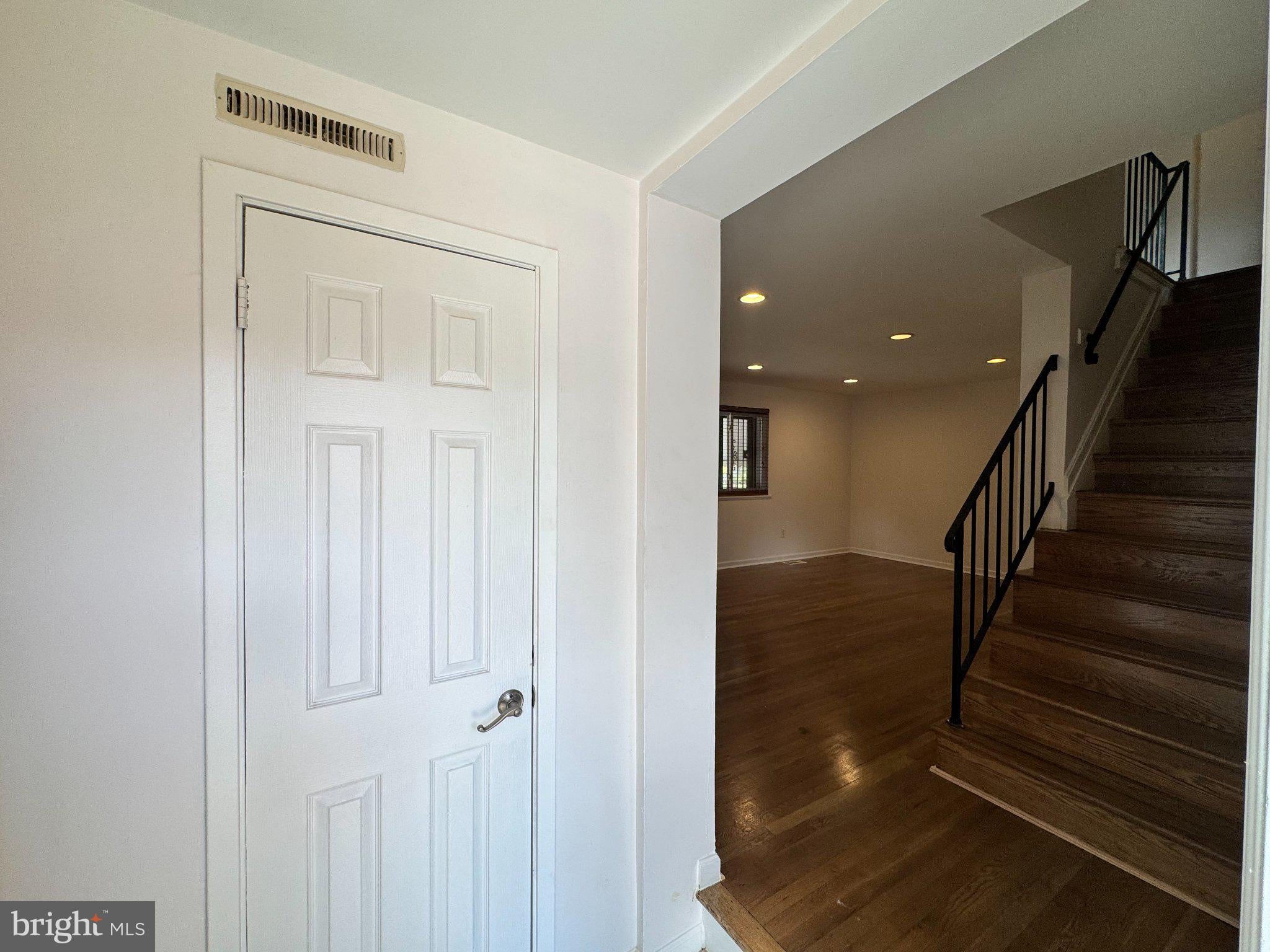 810 BOOKER PLACE