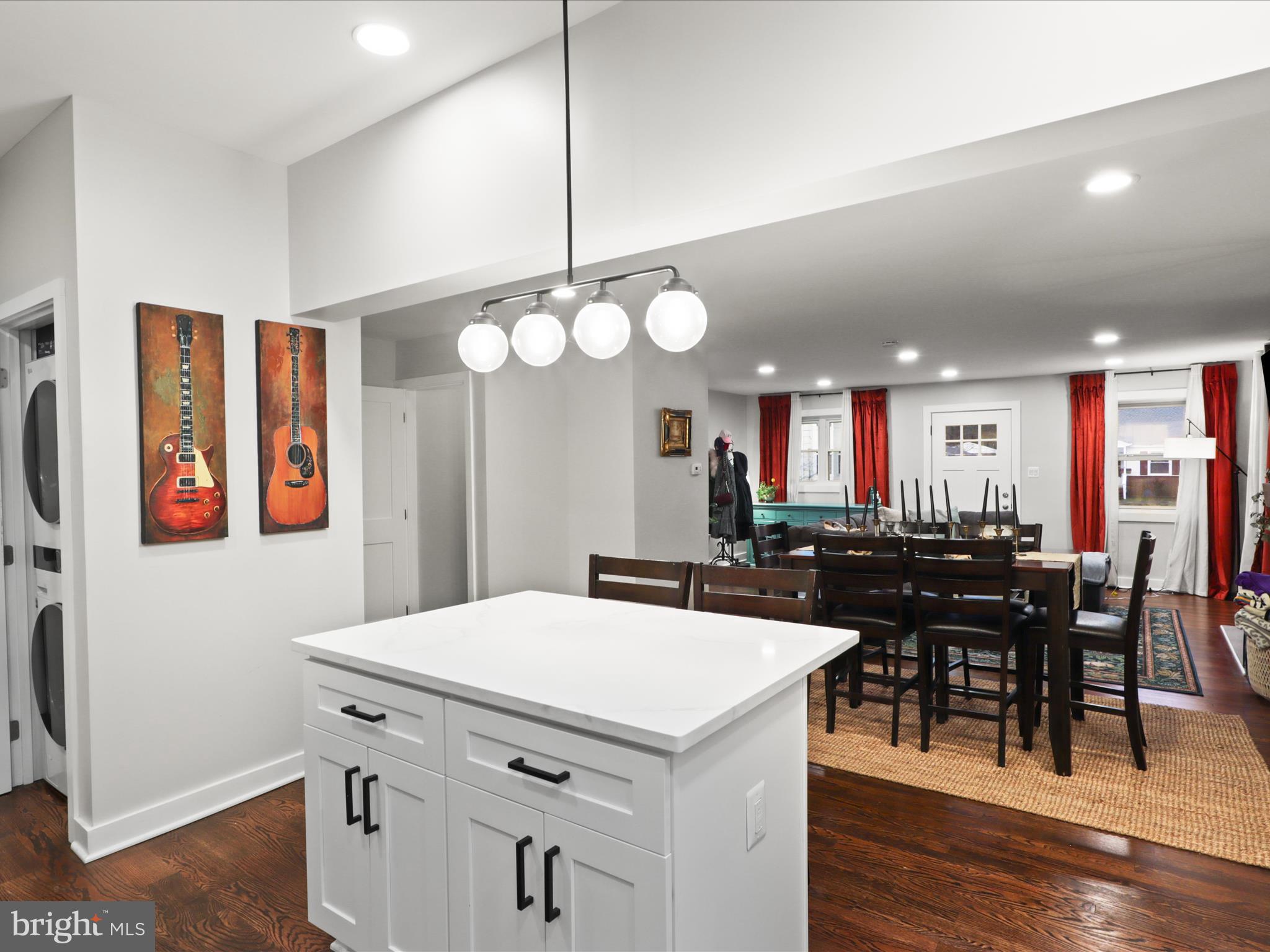 BROYHILL CREST - Residential Lease