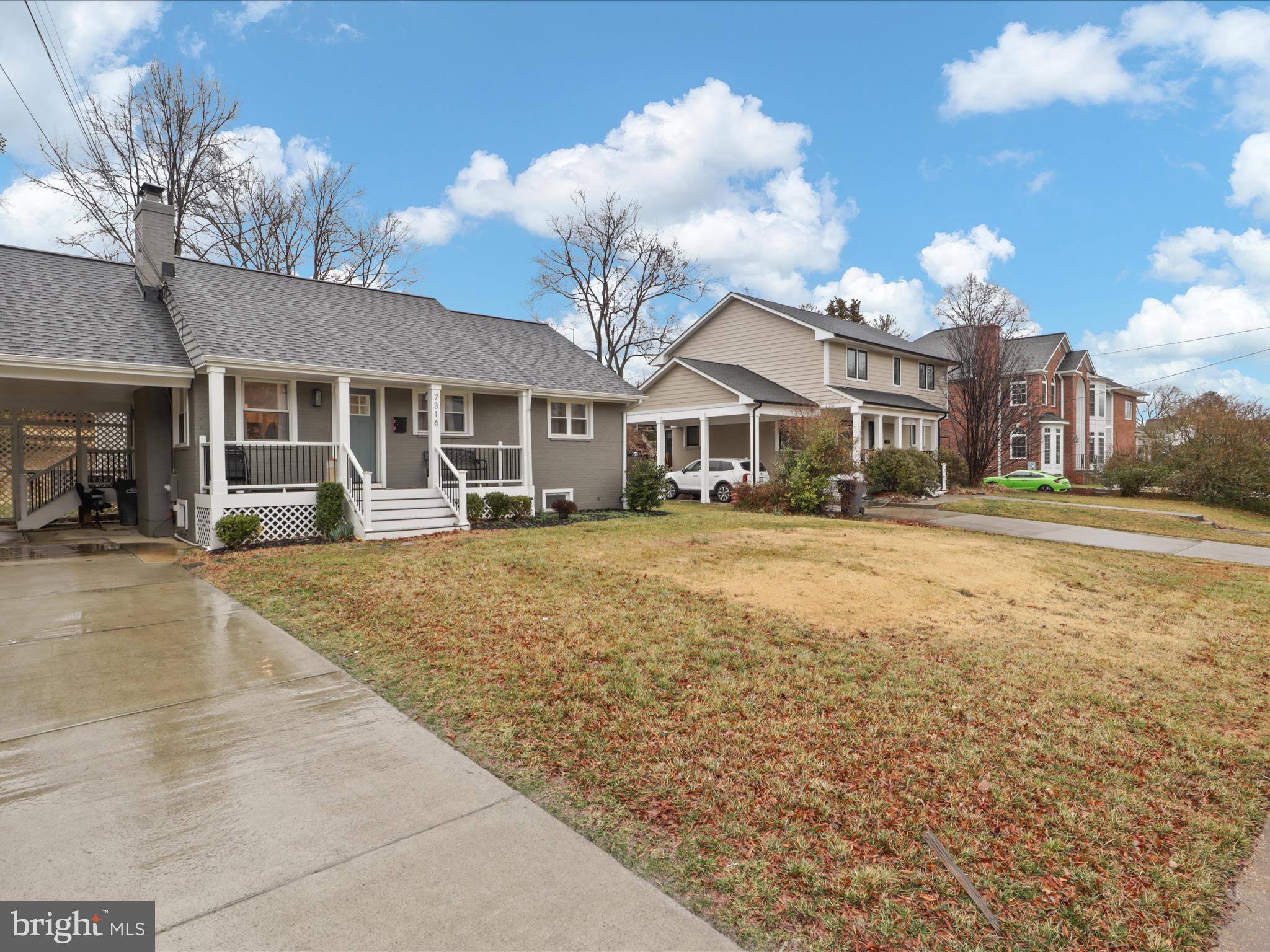 BROYHILL CREST - Residential Lease