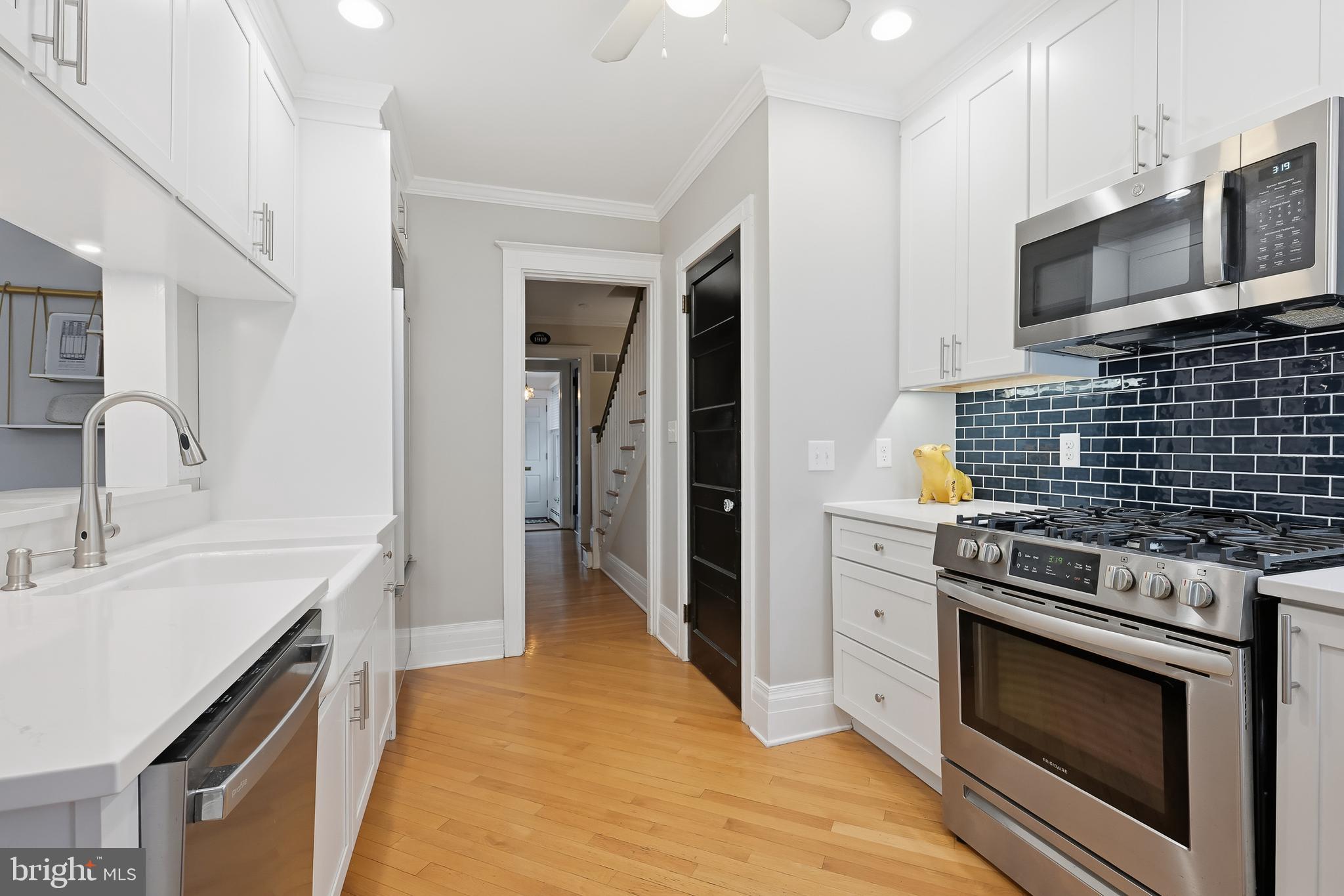 WAWASET PARK - Residential