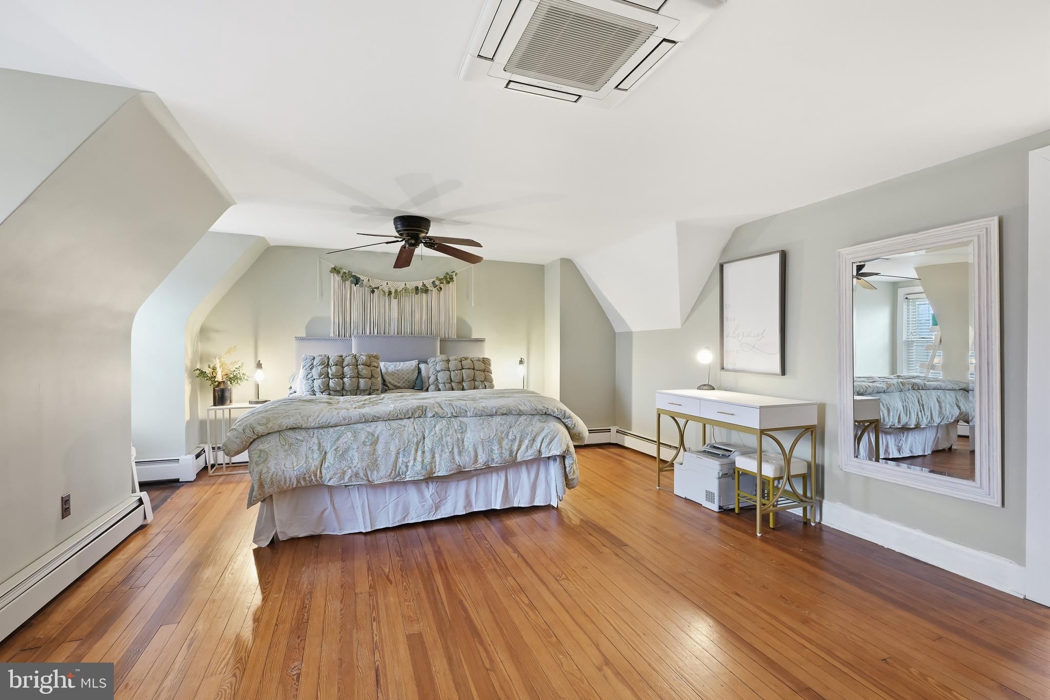 WAWASET PARK - Residential