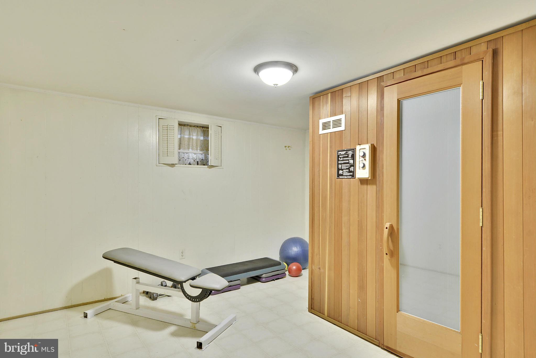 OLD FARM - Residential