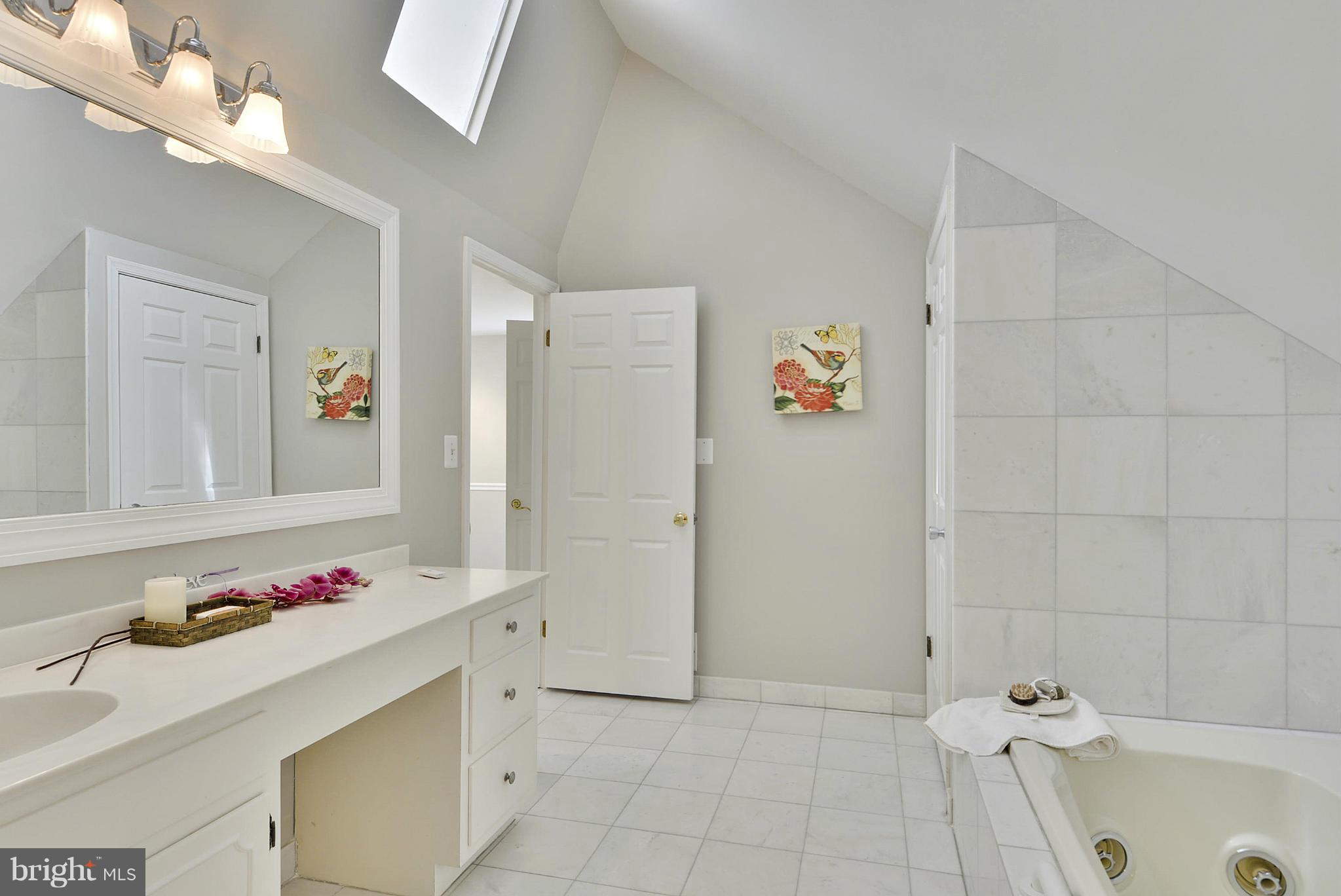 OLD FARM - Residential