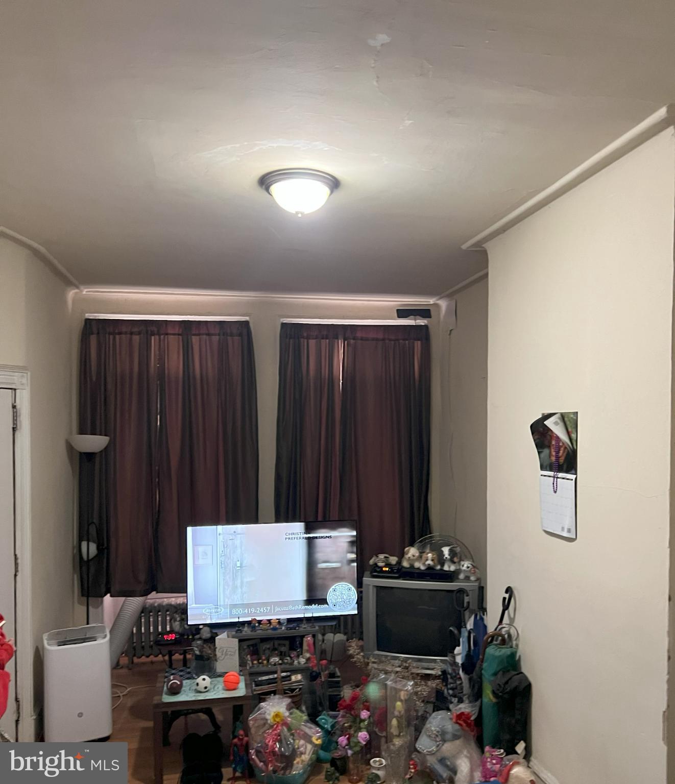 3716 N CARLISLE STREET