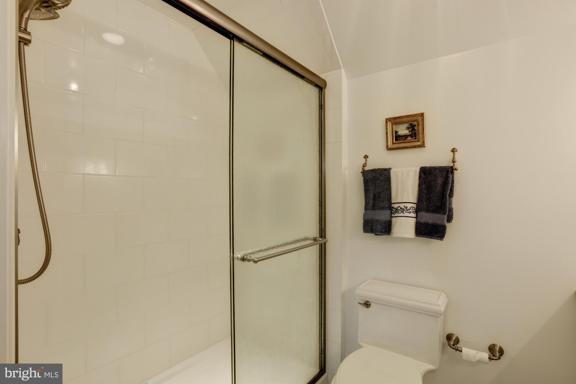 FAIR OAKS ON THE MAGOTHY - Residential