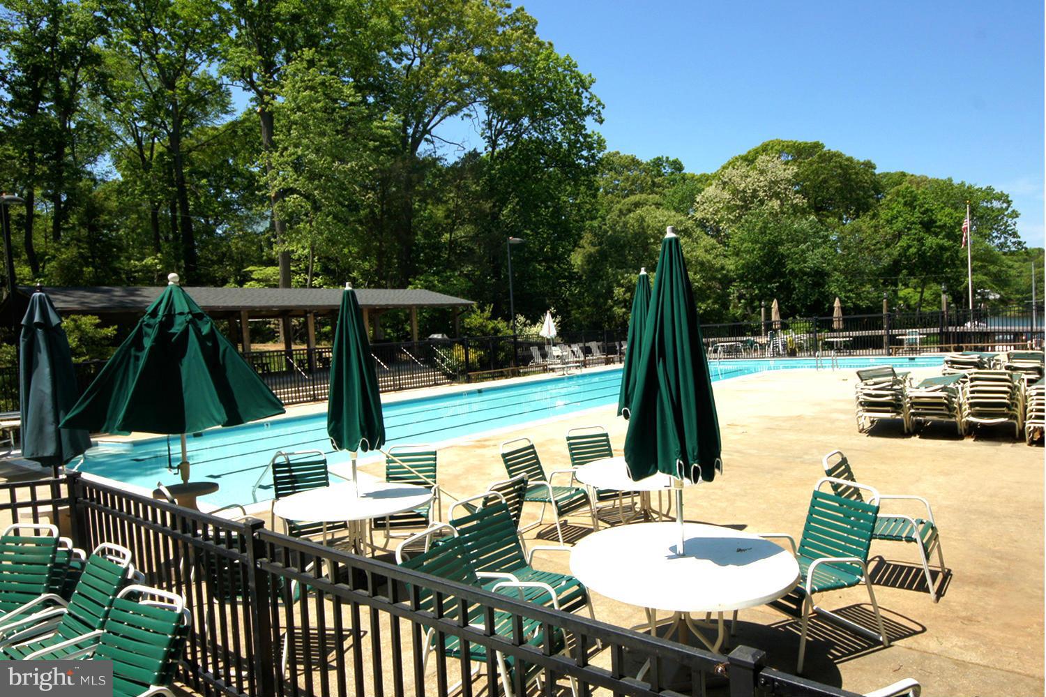 FAIR OAKS ON THE MAGOTHY - Residential