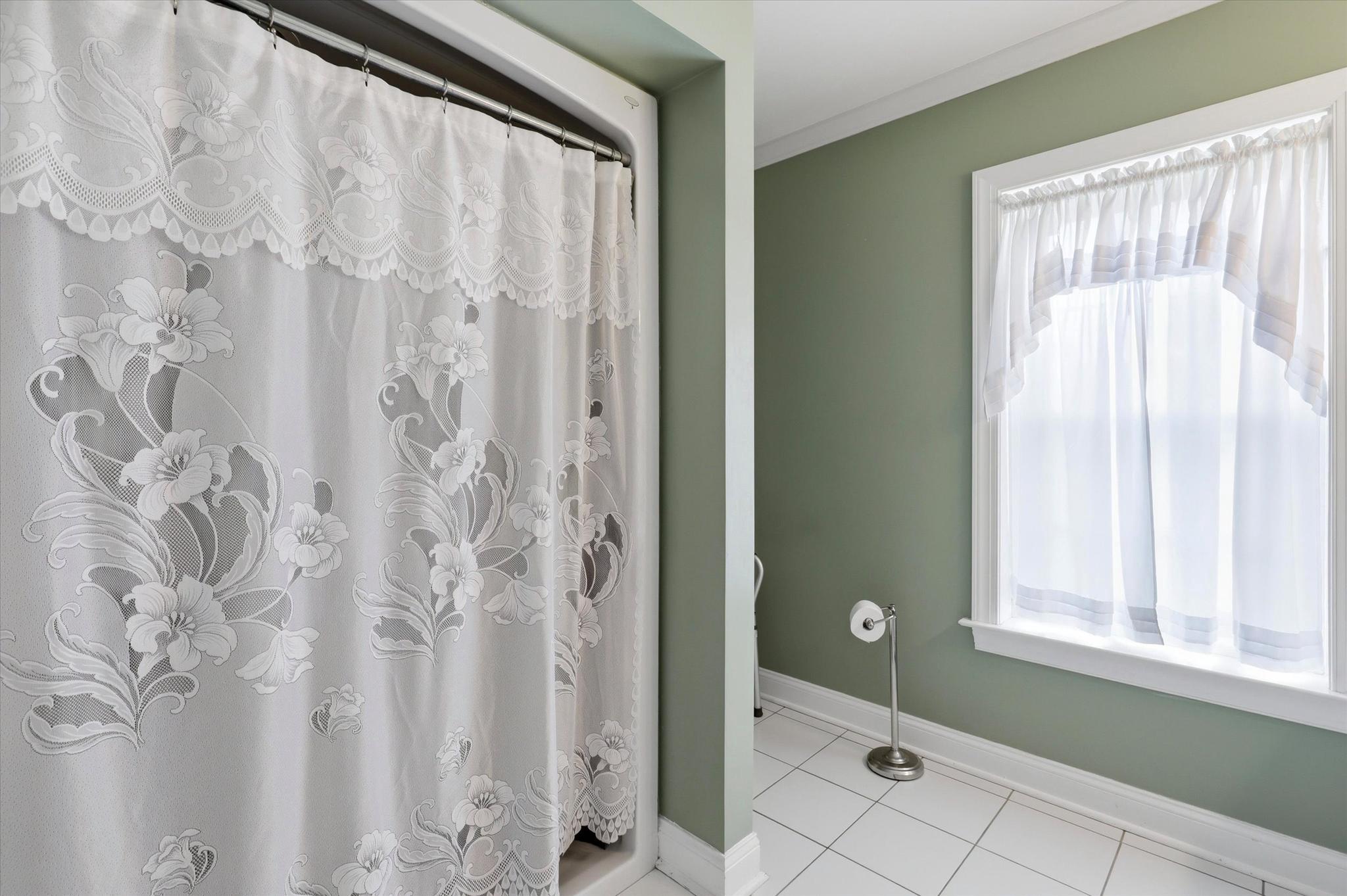 BRYN MAWR - Residential