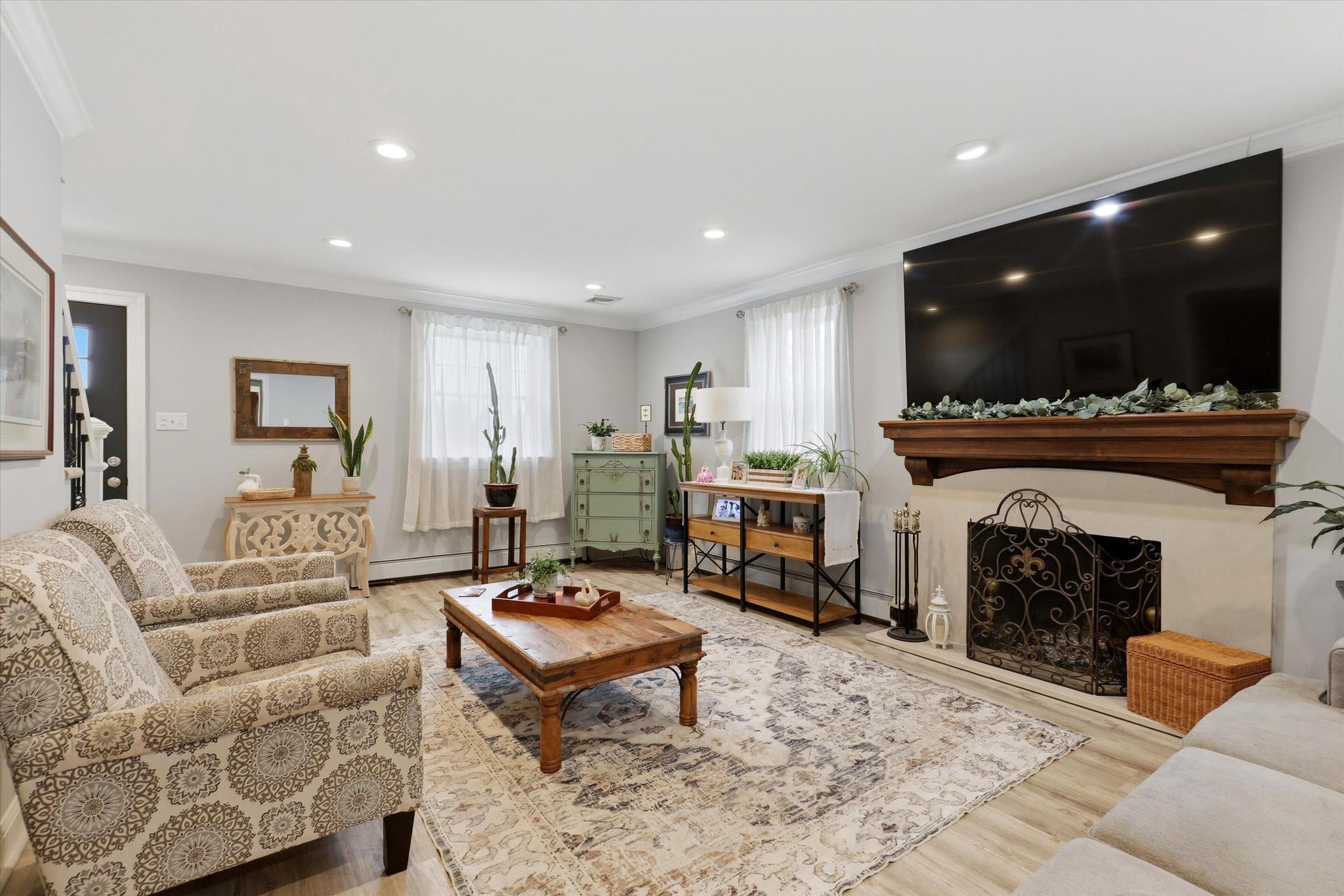 BRYN MAWR - Residential