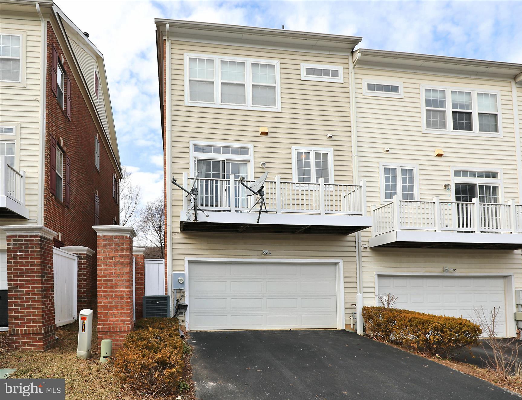 KING FARM BAILEYS COMMON - Residential Lease