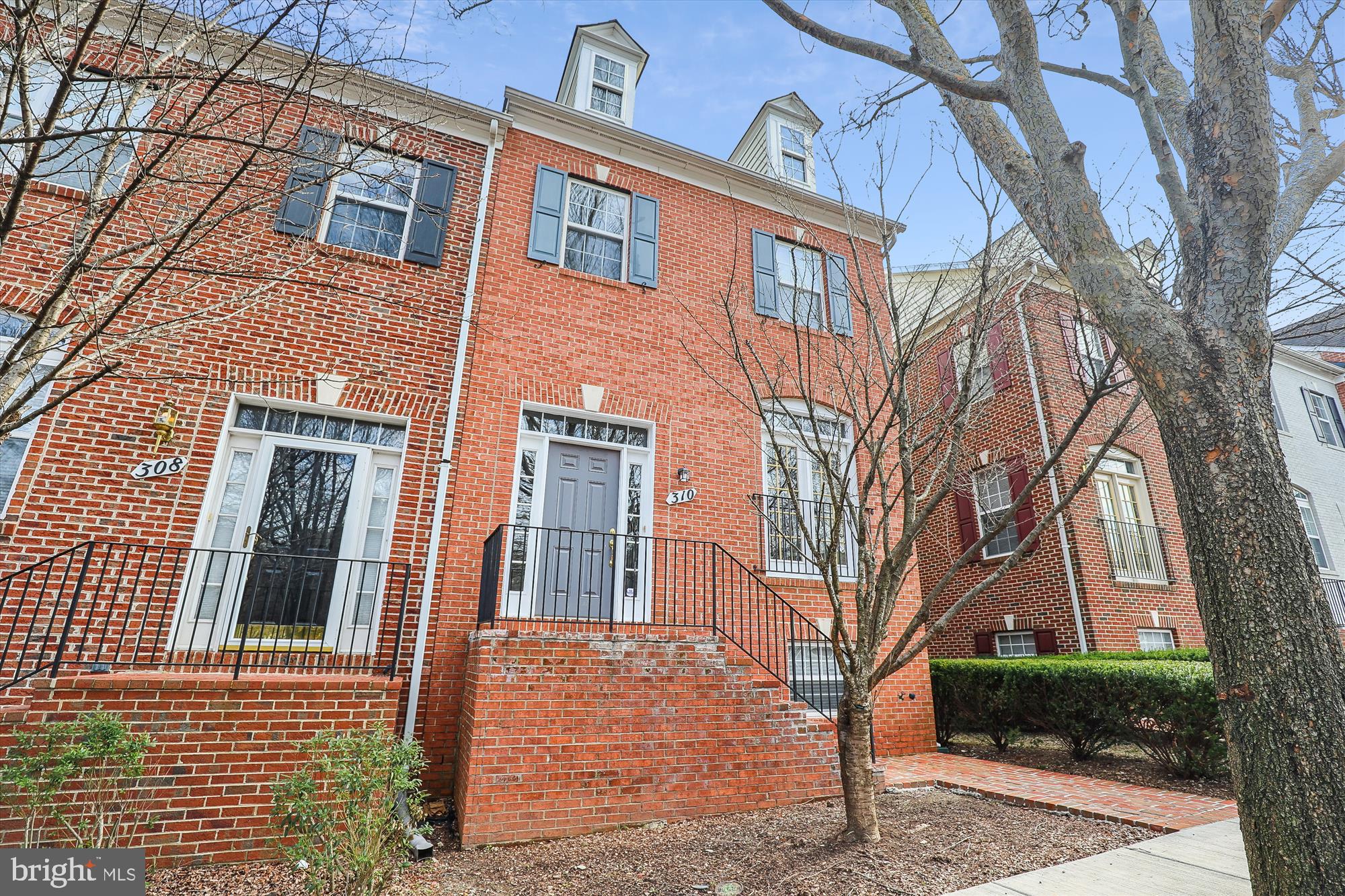 KING FARM BAILEYS COMMON - Residential Lease