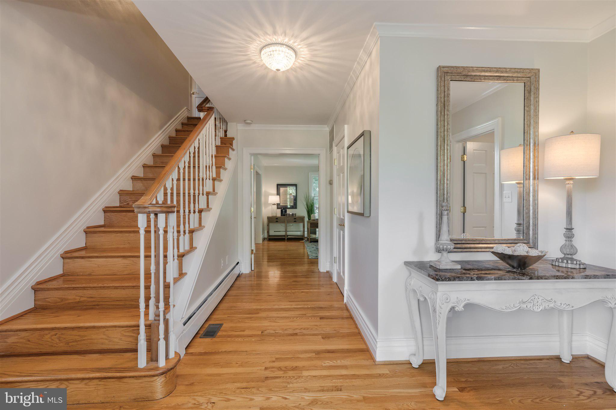 COUNTRY ACRES - Residential