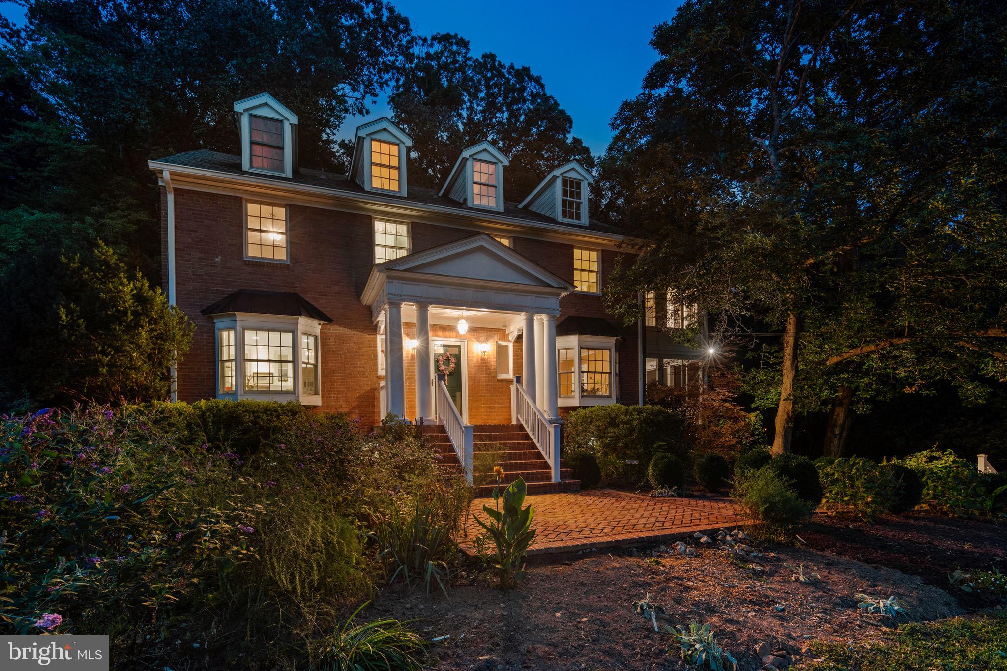 COUNTRY ACRES - Residential