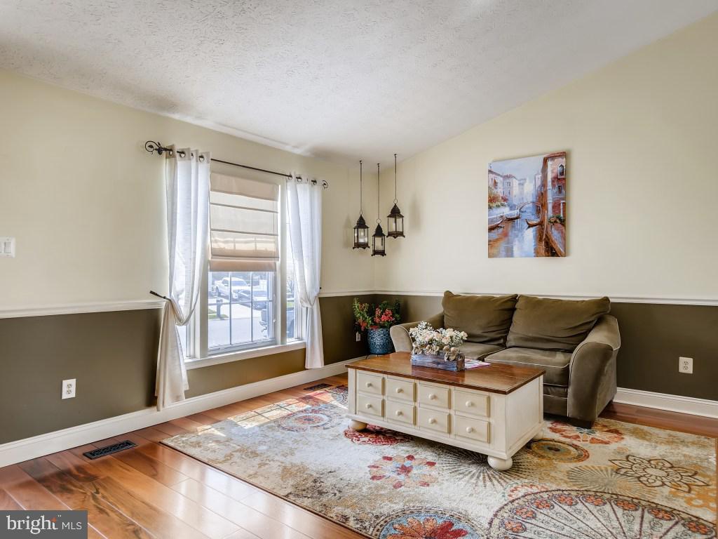 BRENTWOOD PARK - Residential