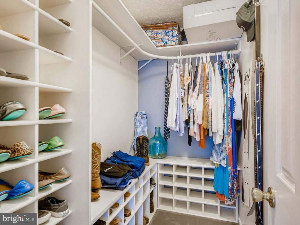 BRENTWOOD PARK - Residential