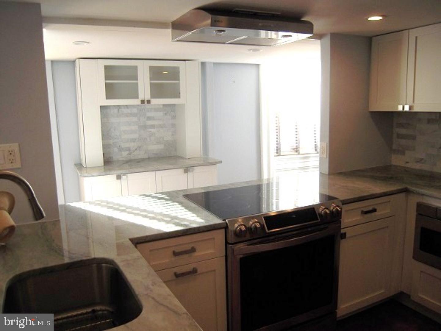 WASHINGTON SQ WEST - Residential Lease