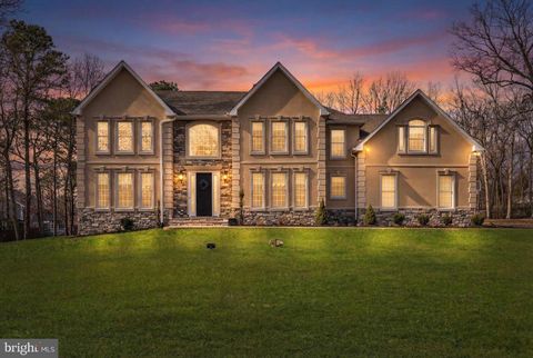 Photo of 50 Constitution Drive, SOUTHAMPTON, NJ 08088 (MLS # NJBL2106902)