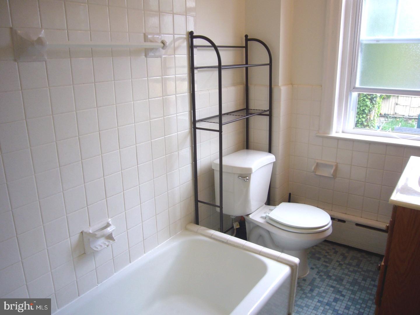 CHESTNUT HILL - Residential Lease