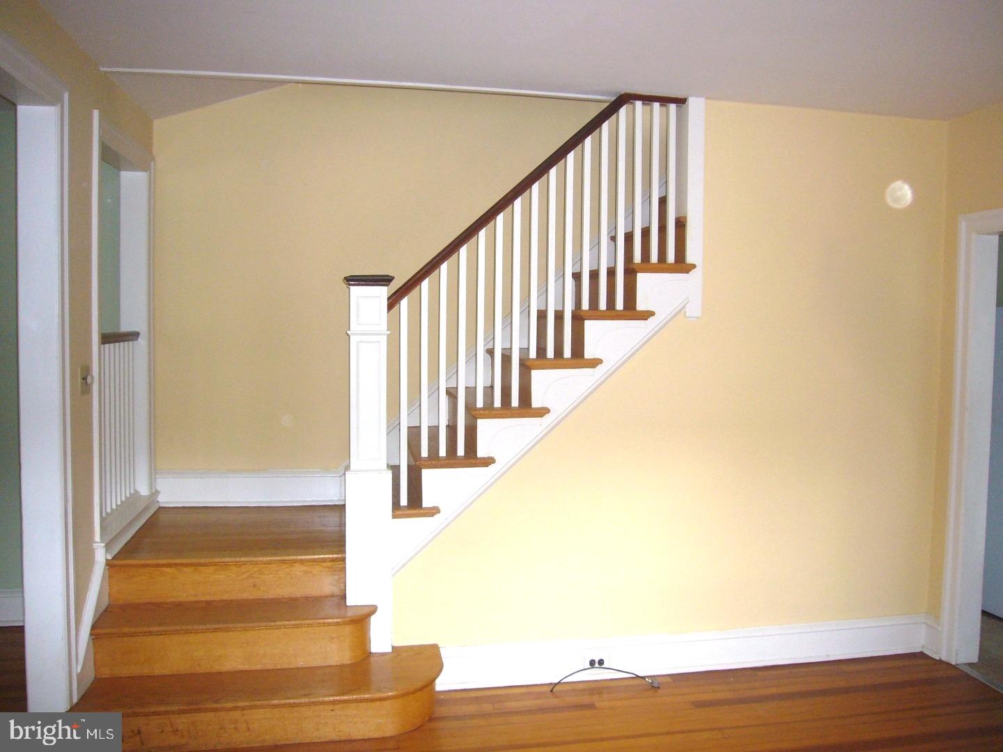 CHESTNUT HILL - Residential Lease