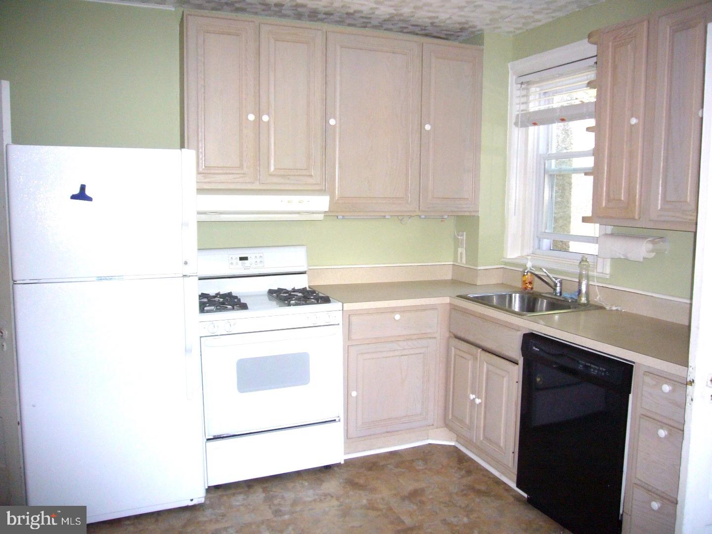 CHESTNUT HILL - Residential Lease