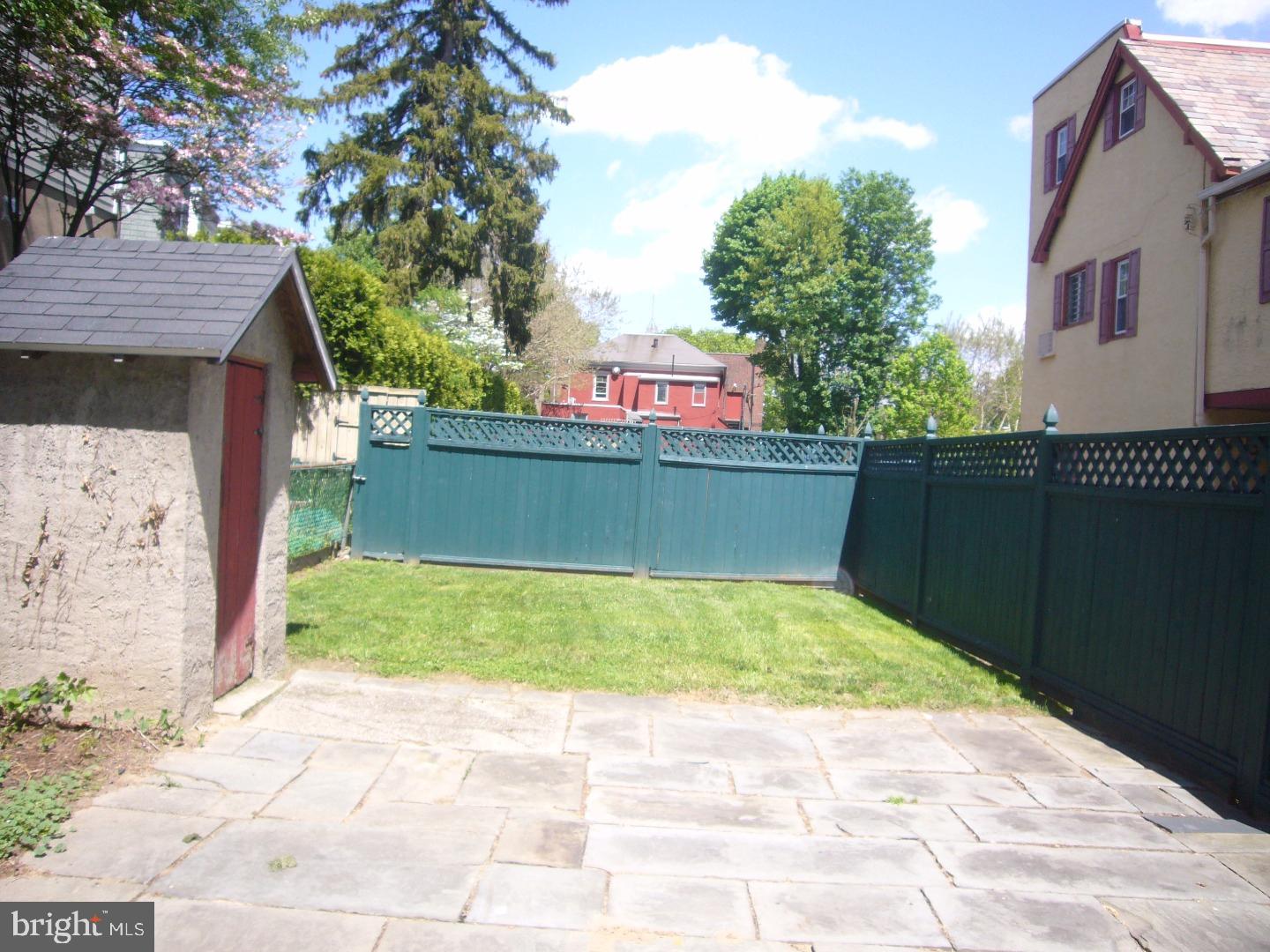 CHESTNUT HILL - Residential Lease