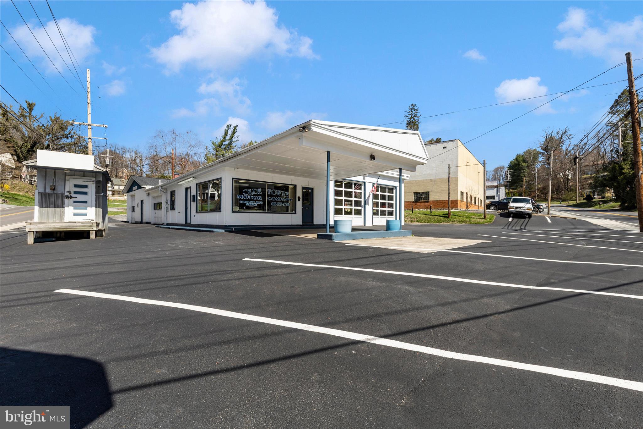 7415 SPRINGFIELD AVENUE