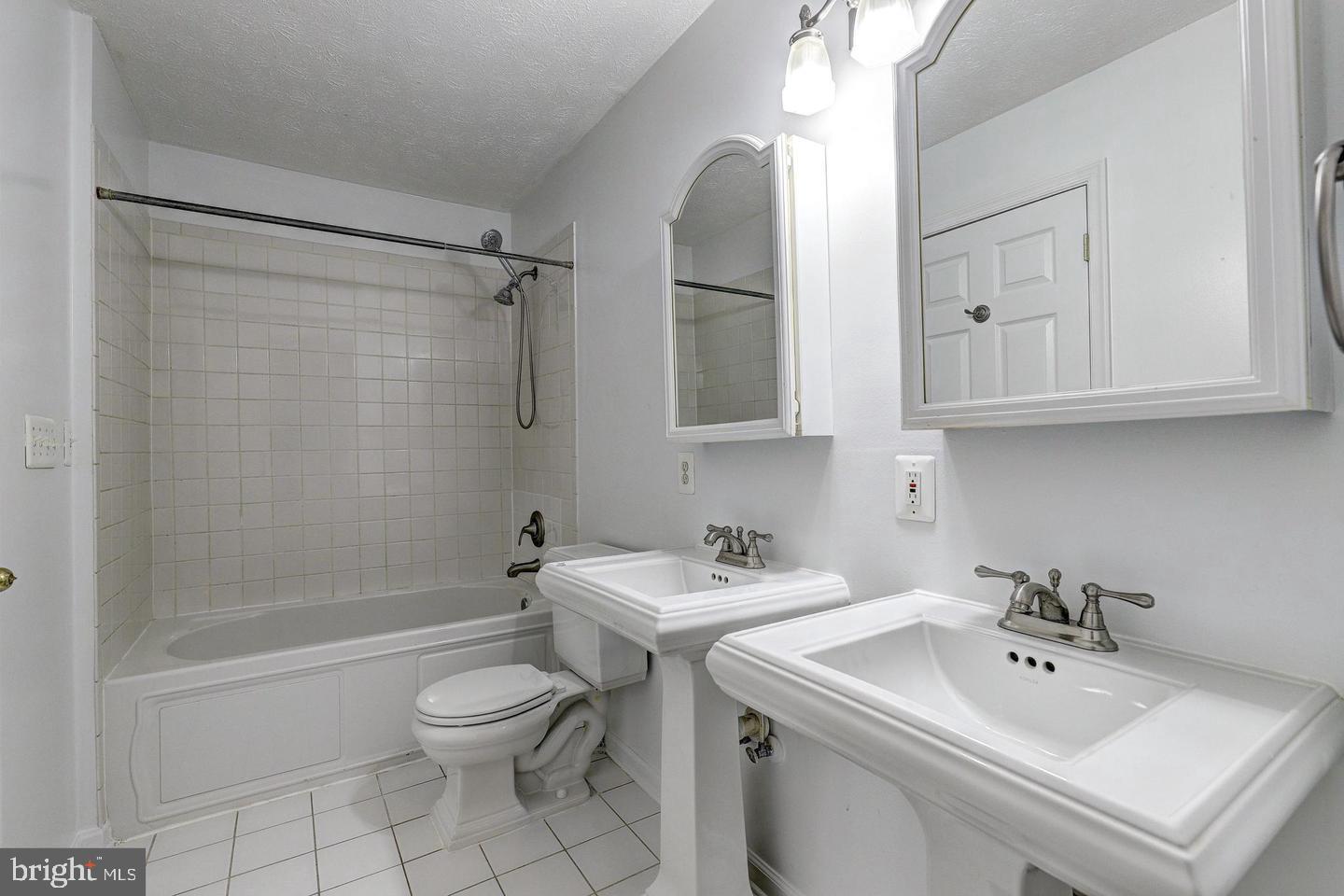 WOODBROOK - Residential Lease