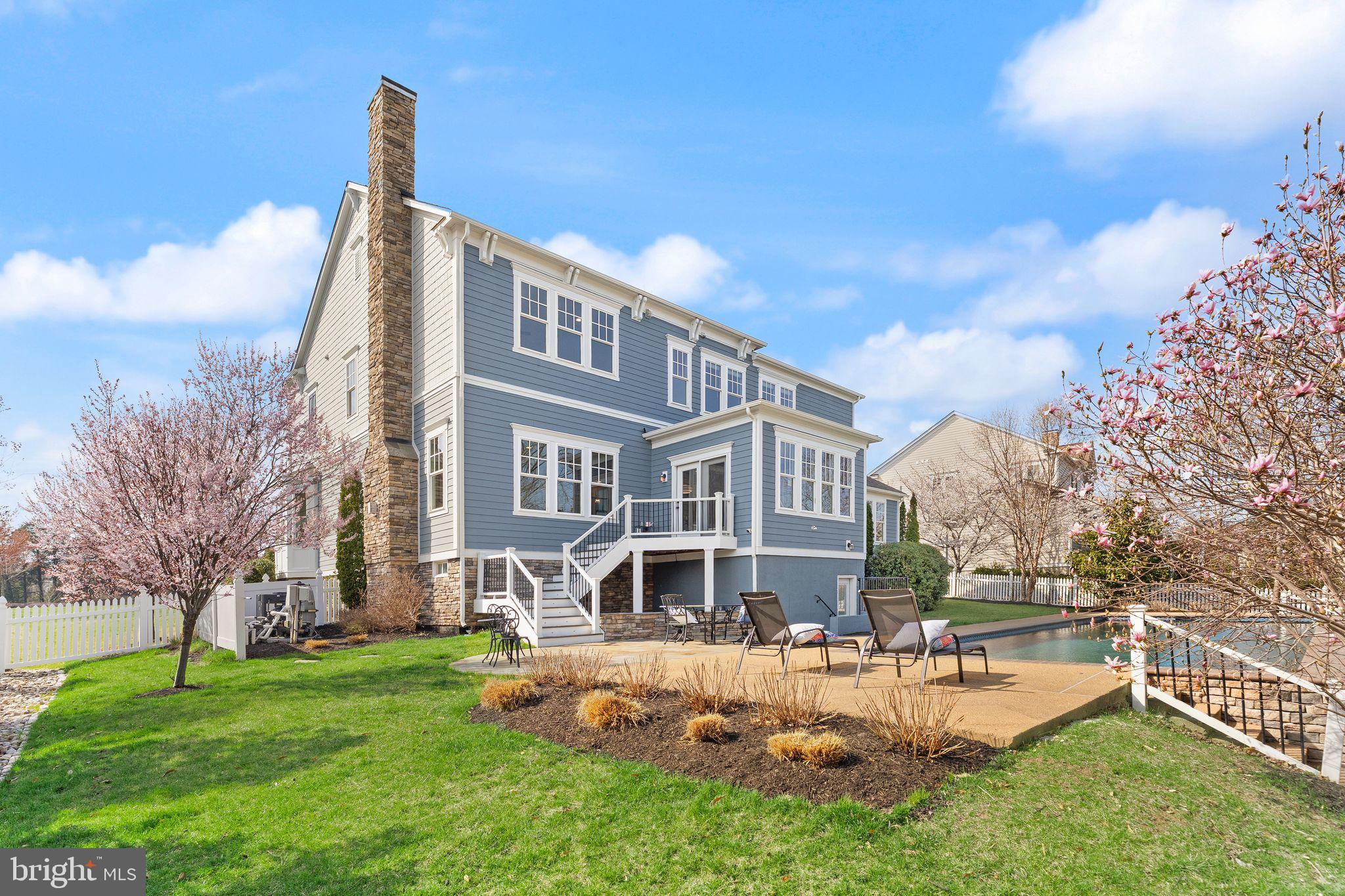 GROVE AT WILLOWSFORD - Residential