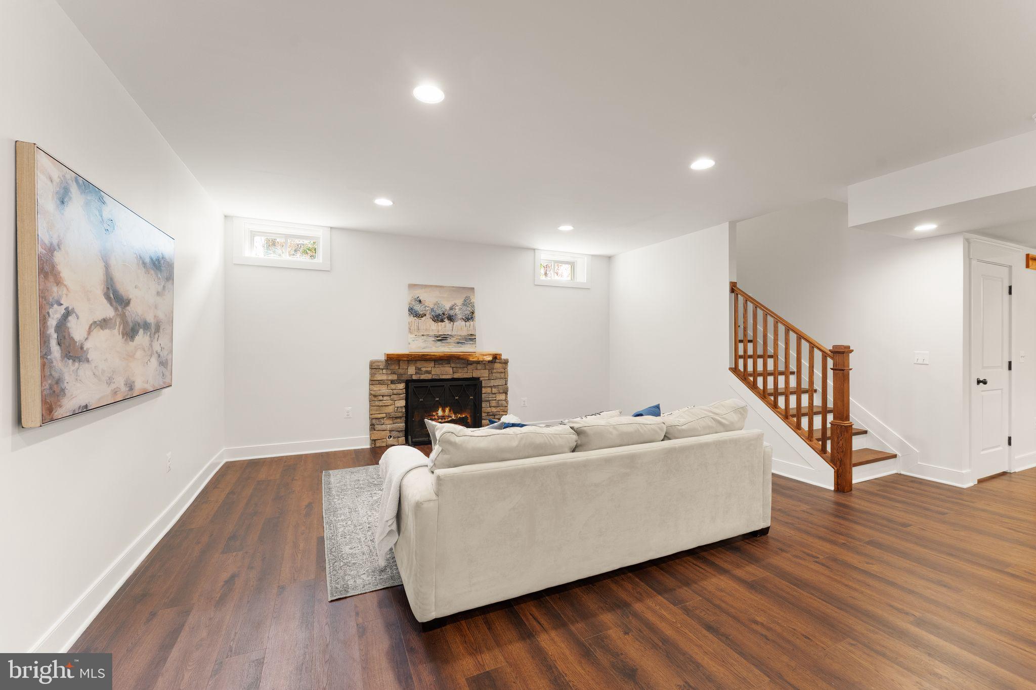 GROVE AT WILLOWSFORD - Residential