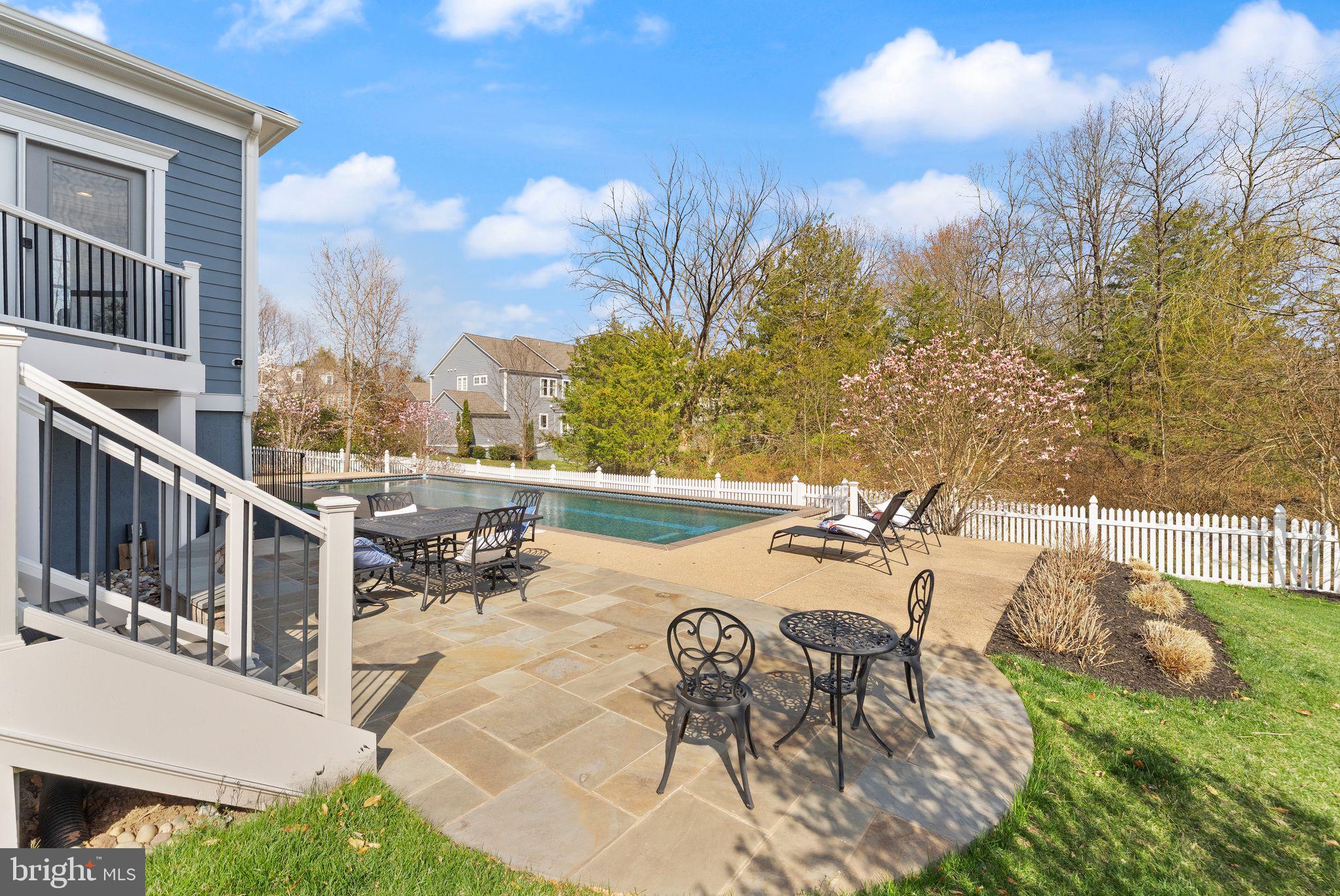 GROVE AT WILLOWSFORD - Residential