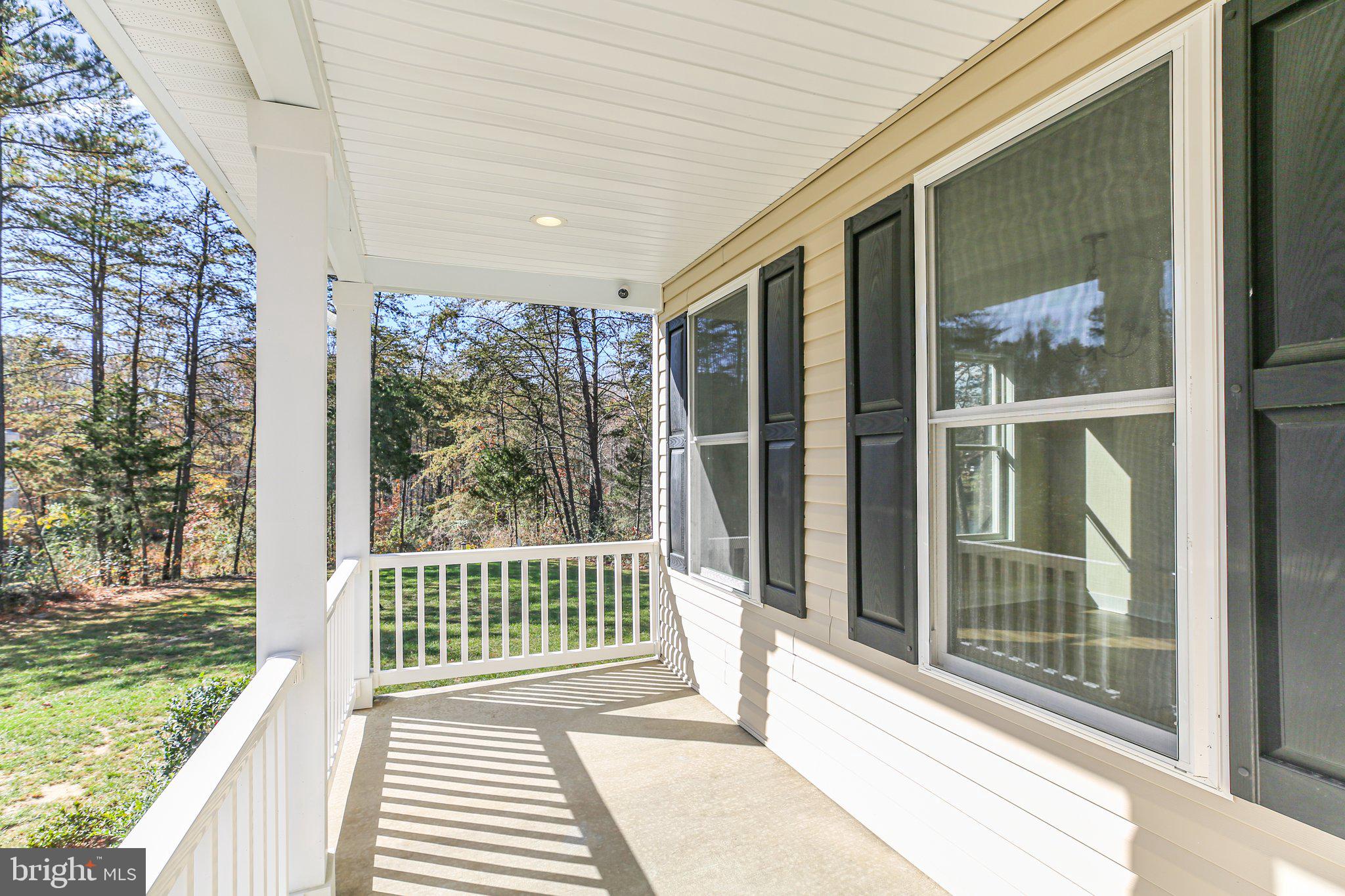 HIDDEN LAKE - Residential