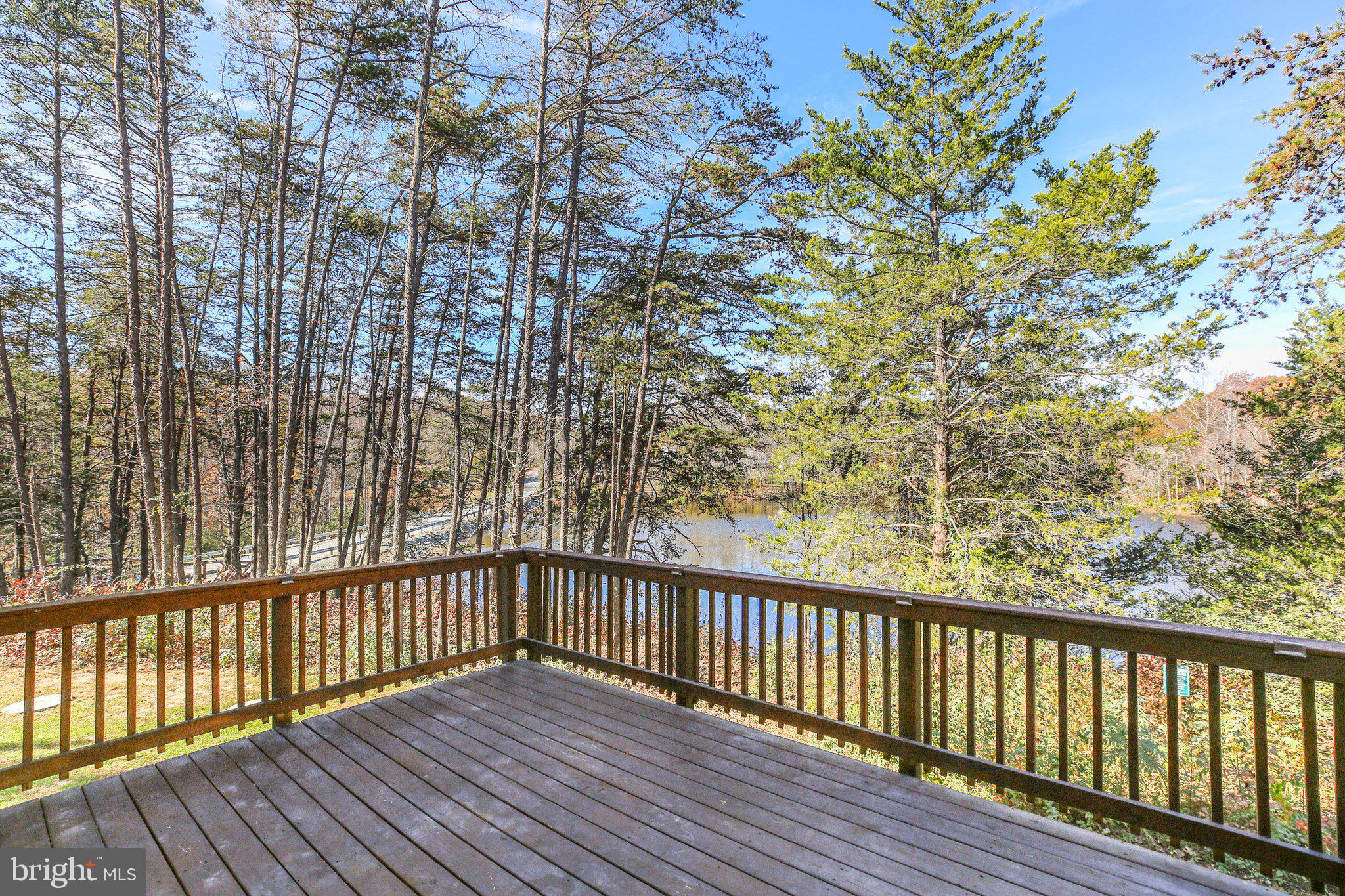 HIDDEN LAKE - Residential