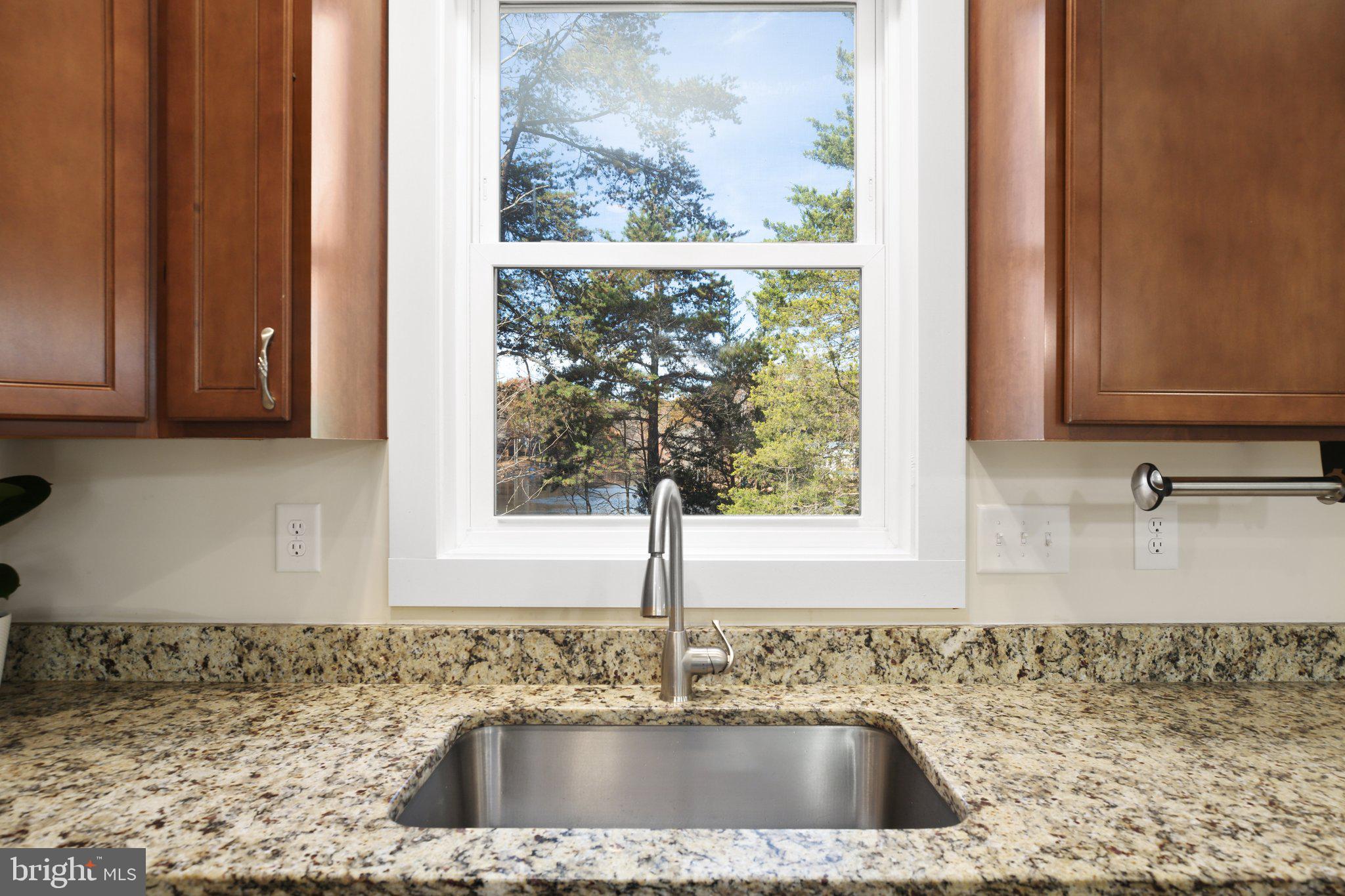 HIDDEN LAKE - Residential