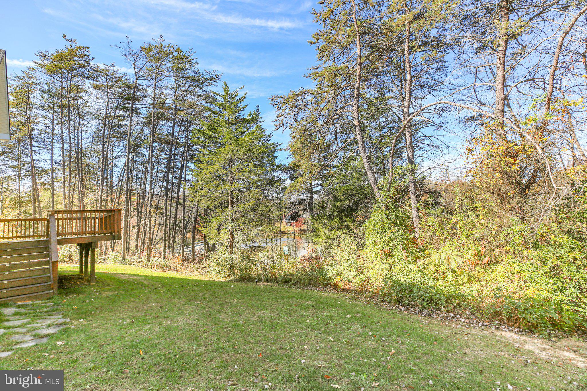 HIDDEN LAKE - Residential