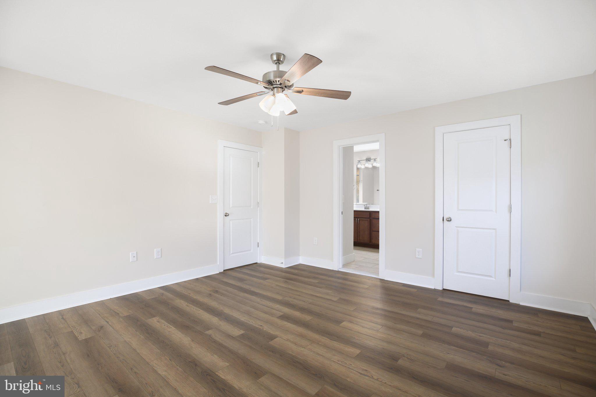 HIDDEN LAKE - Residential