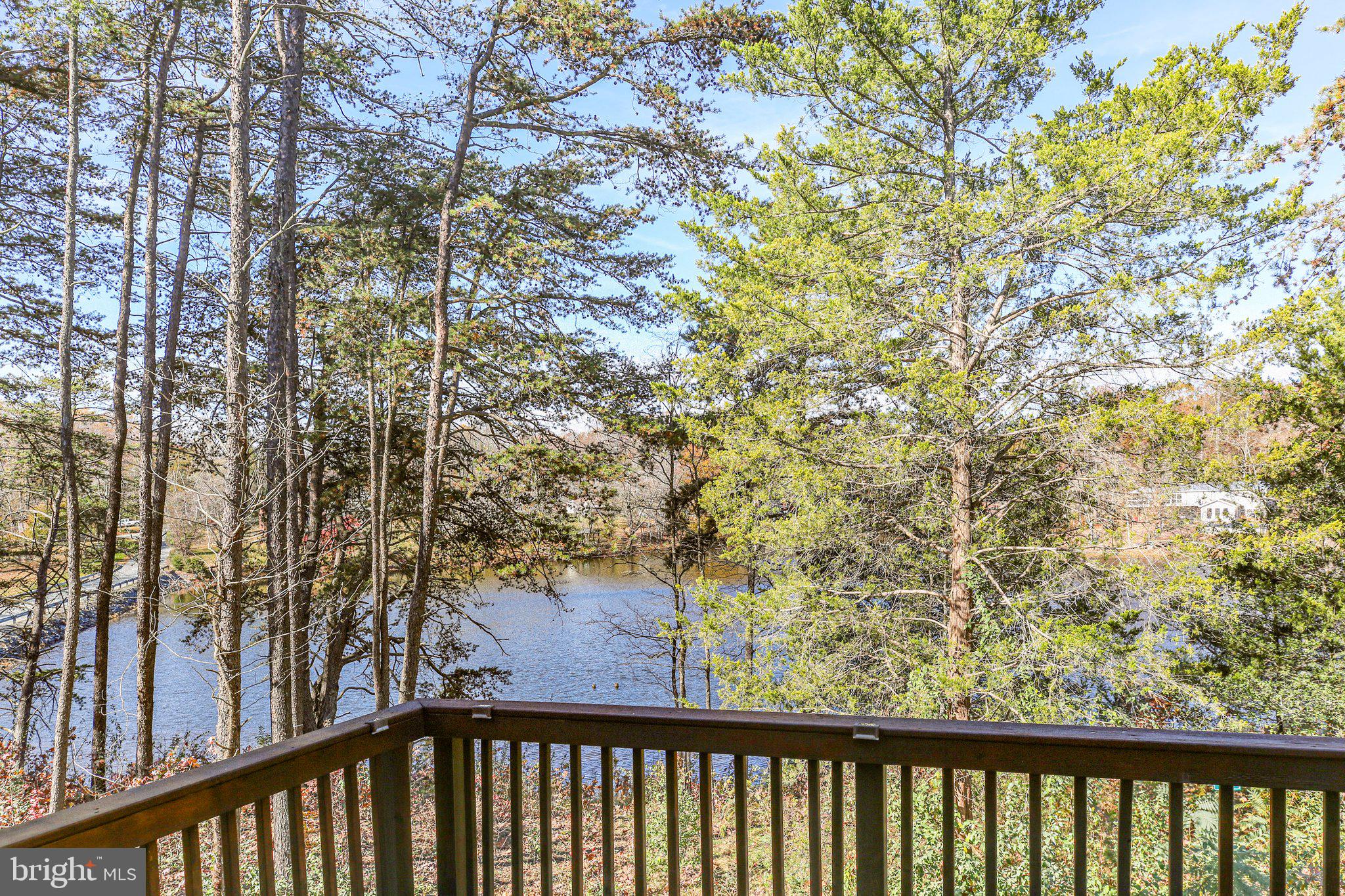 HIDDEN LAKE - Residential