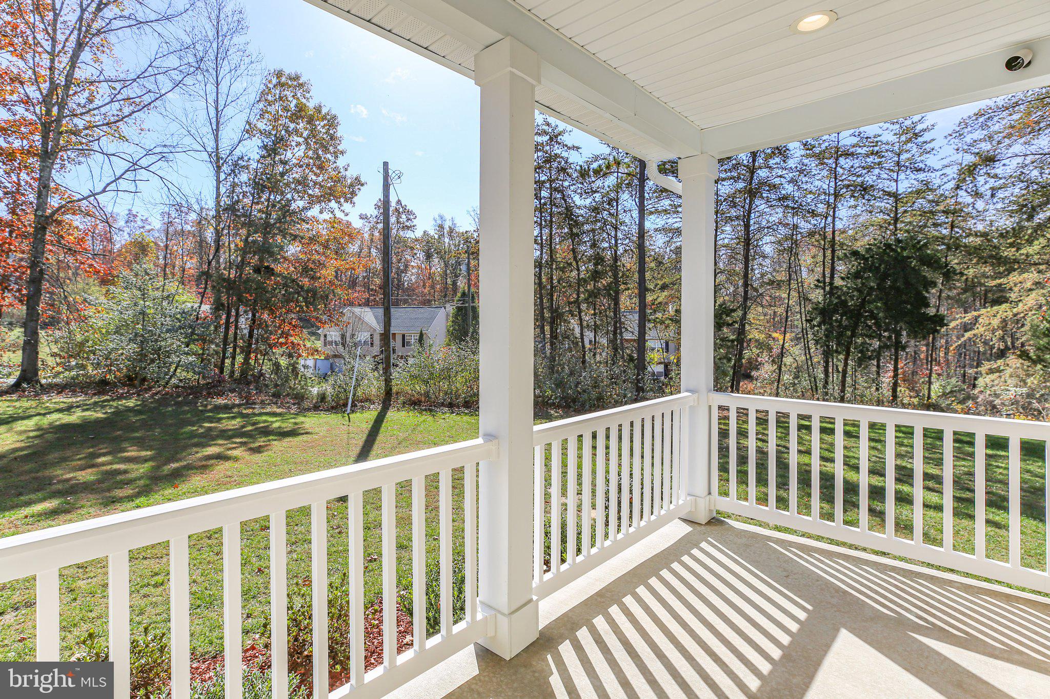 HIDDEN LAKE - Residential