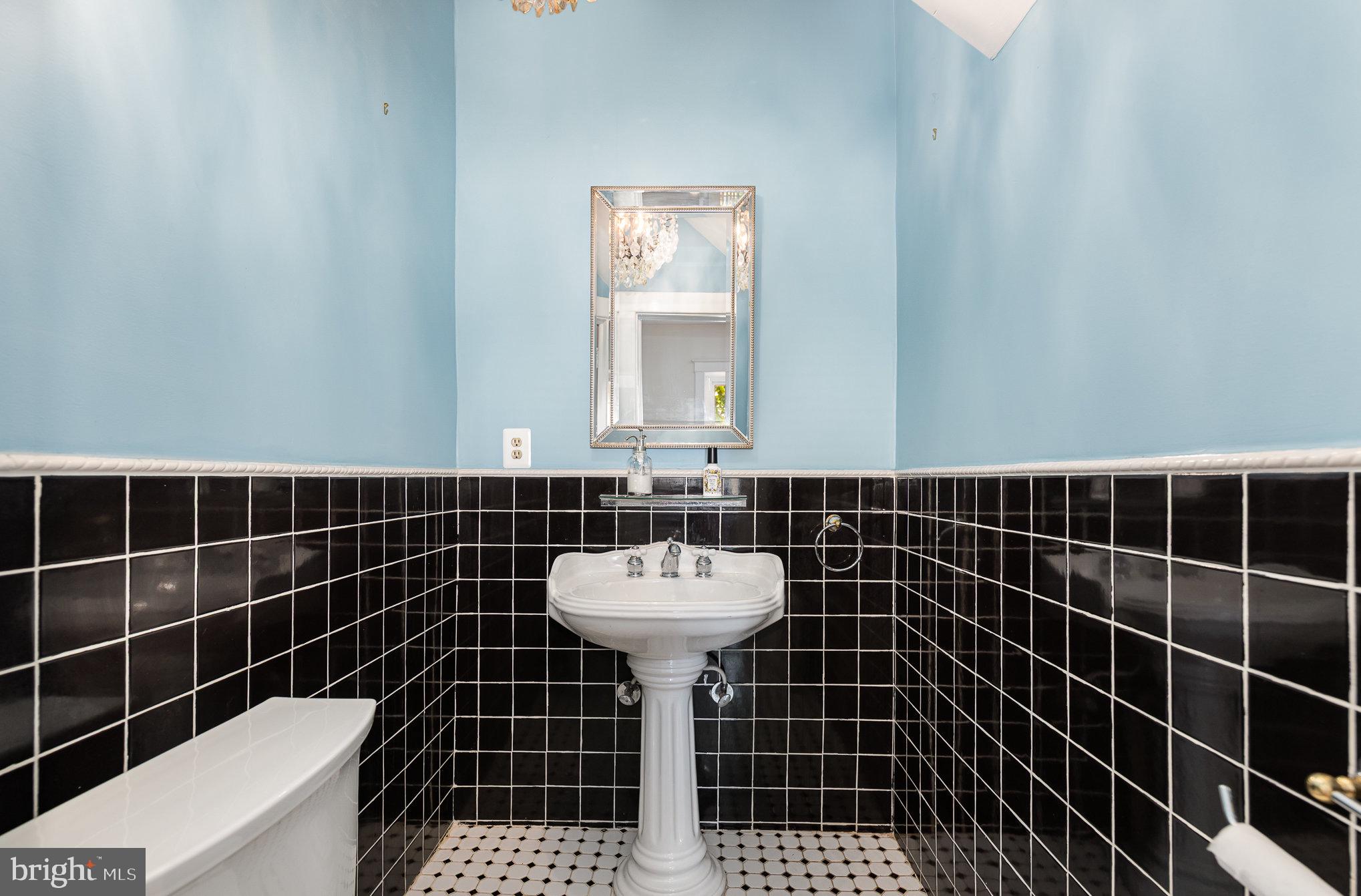 TOWSON ESTATES - Residential